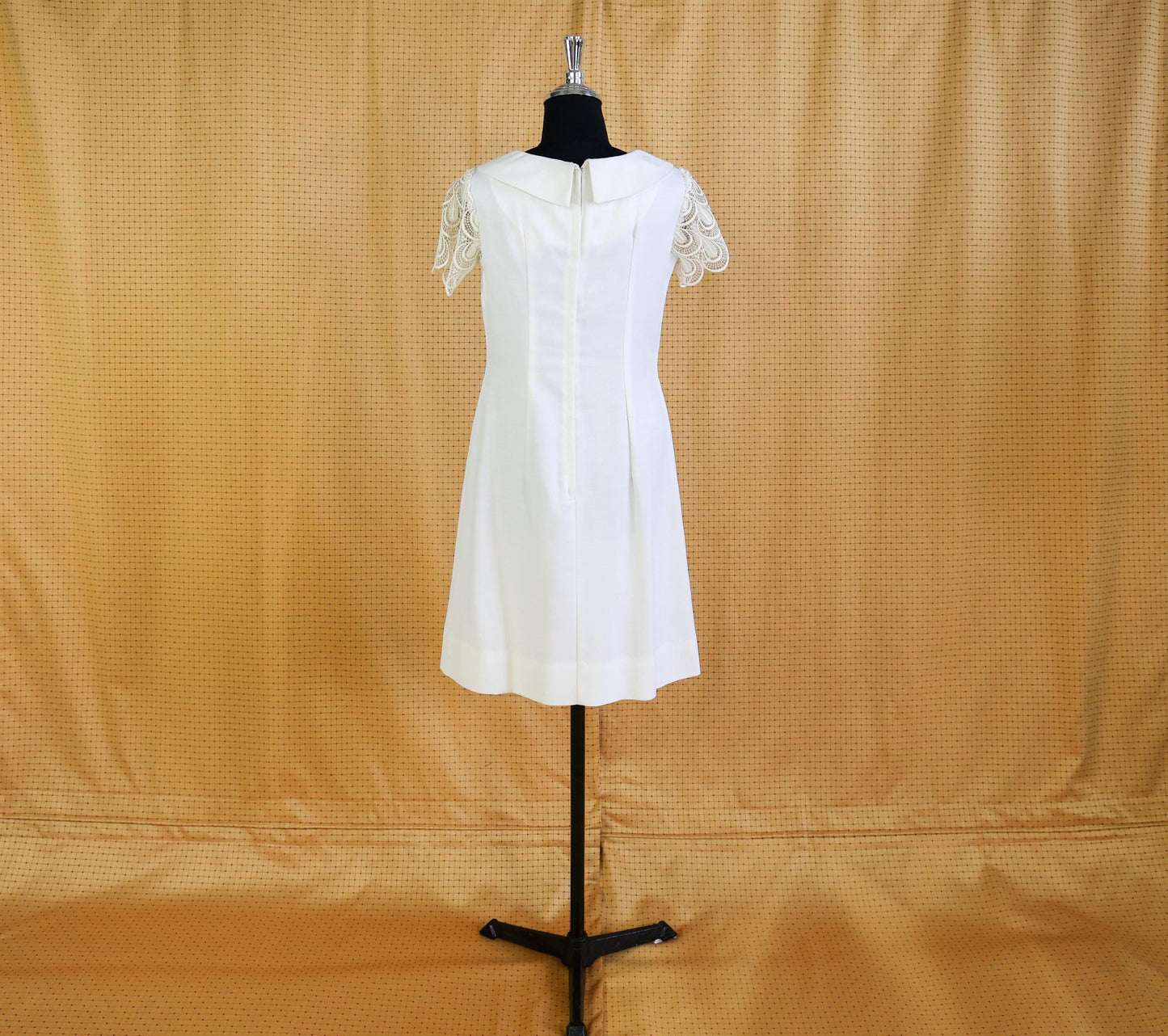 1960s White Lace Sleeve Short Wedding Dress, Medium