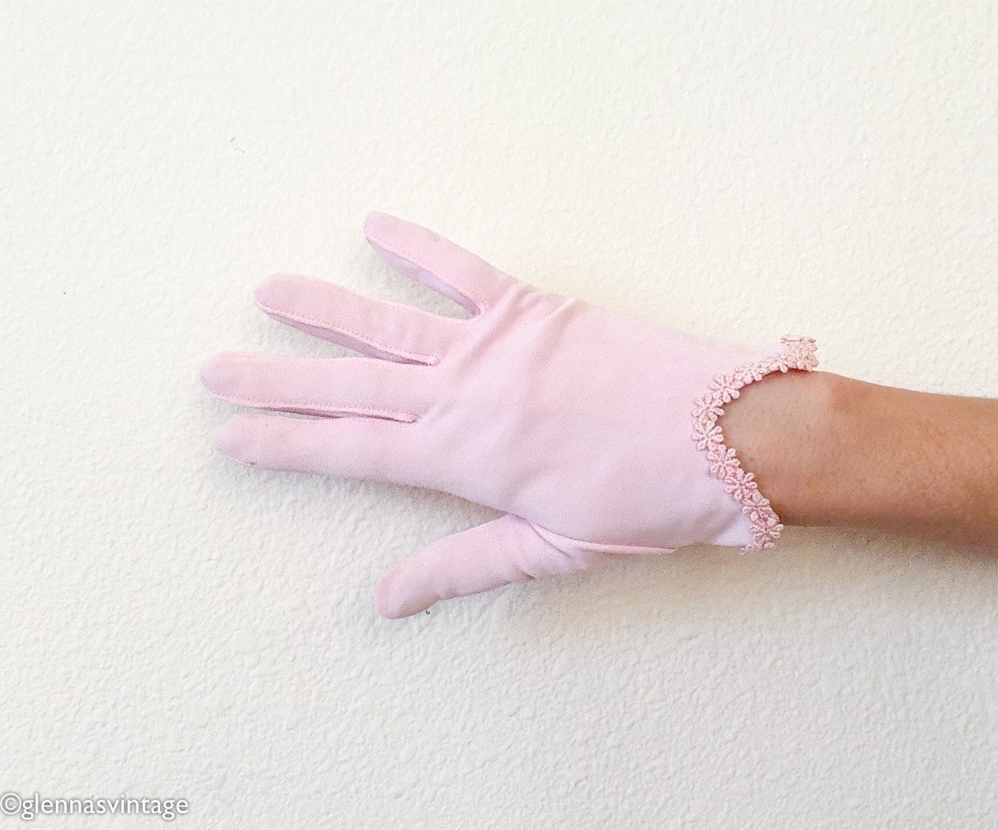1950s Short Pink Floral Gloves