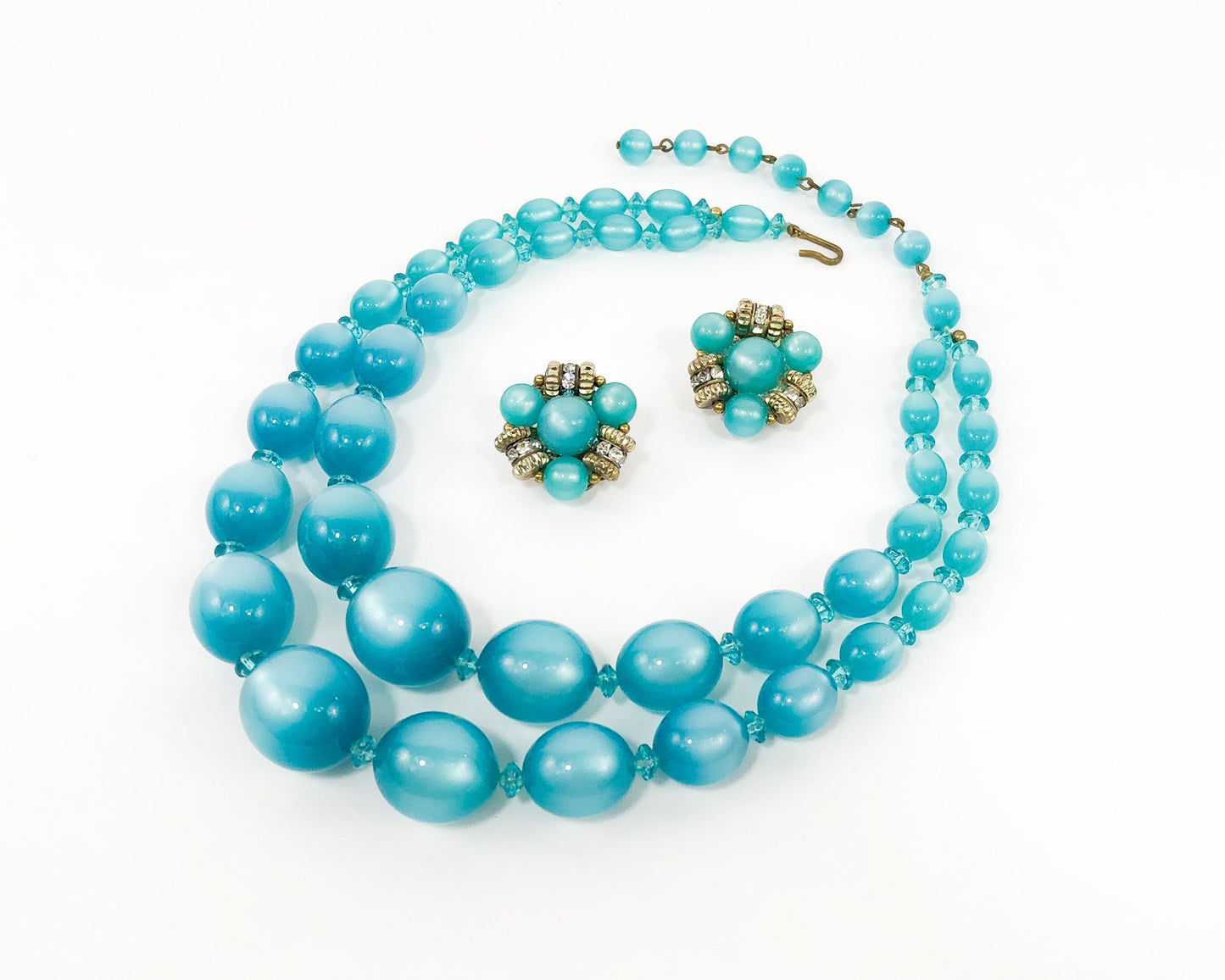 1960s Turquoise Blue Bead Necklace and Clip Earring Set