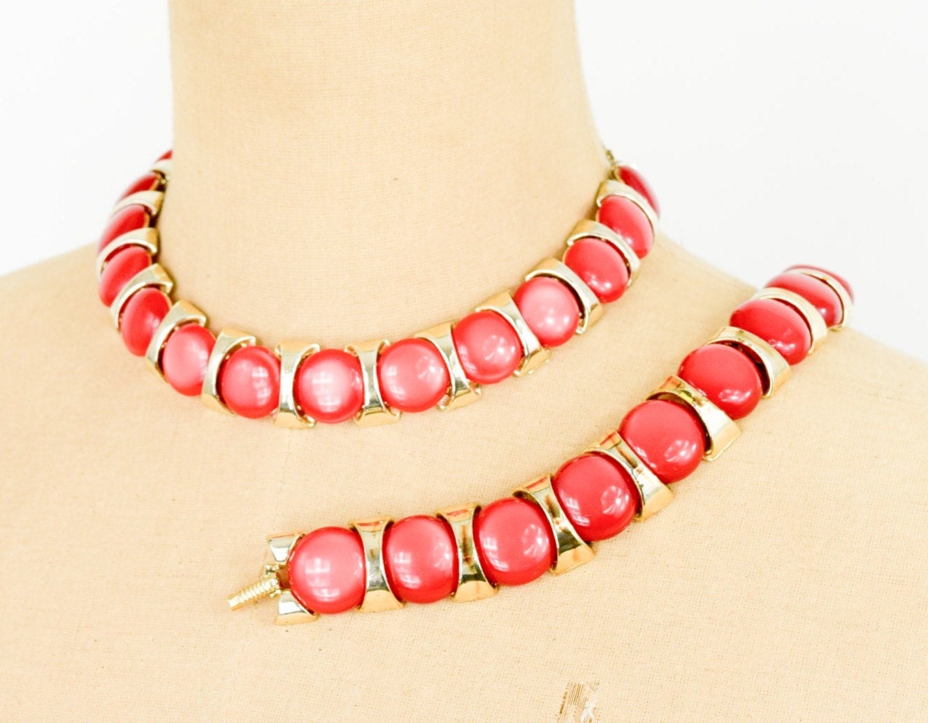 1950s Red Necklace & Bracelet | Red Plastic Circles Jewelry Set