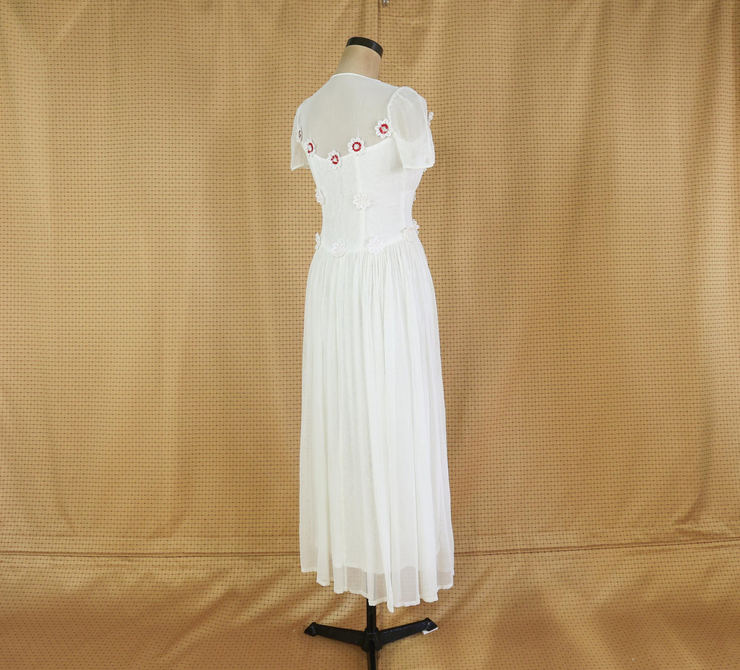 1930s White Lace Flower Evening Gown, Vintage Wedding, Small