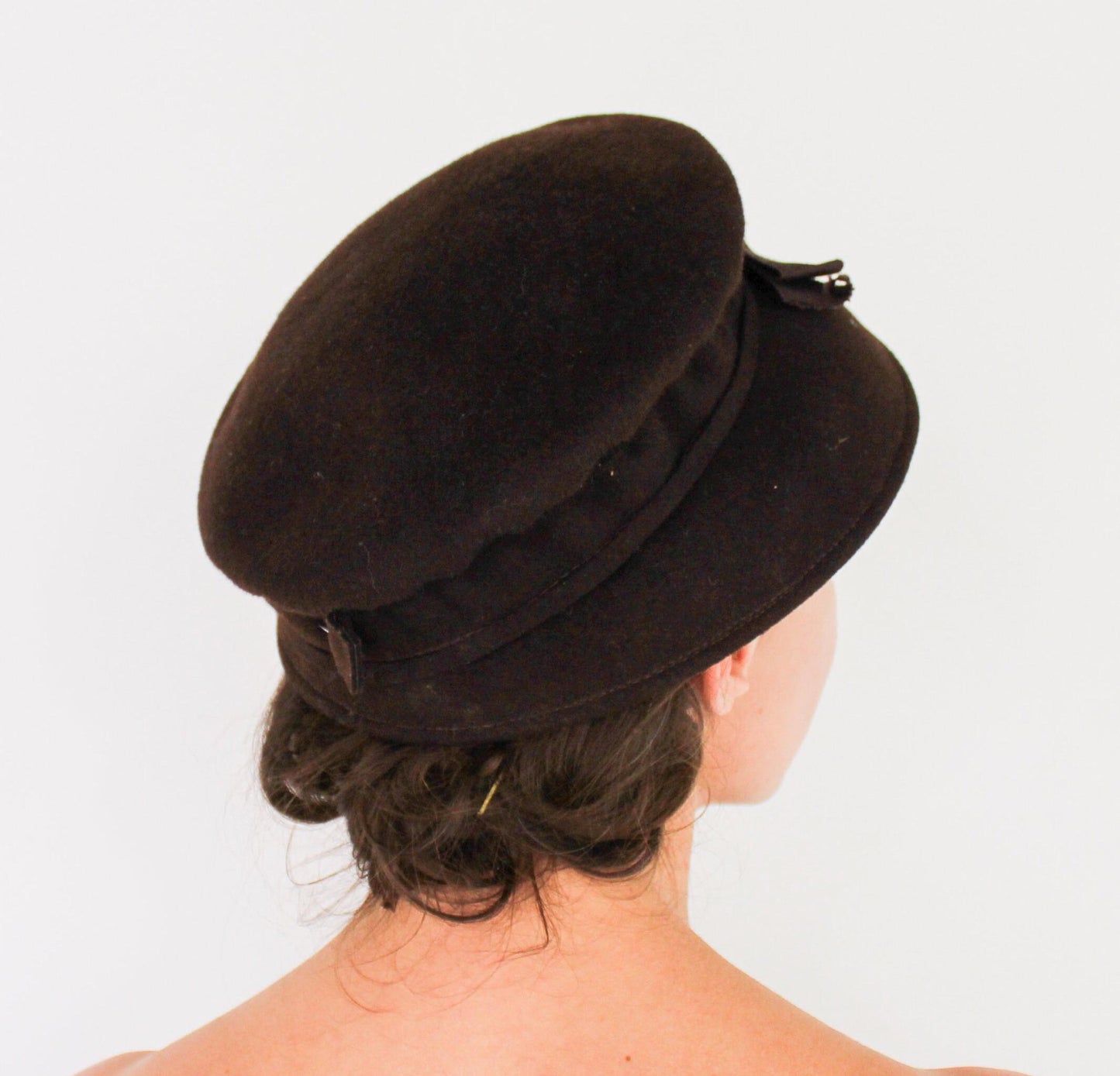 1950s Brown Bow Hat | 50s Brown Wool Felt Hat | Henry Pollak
