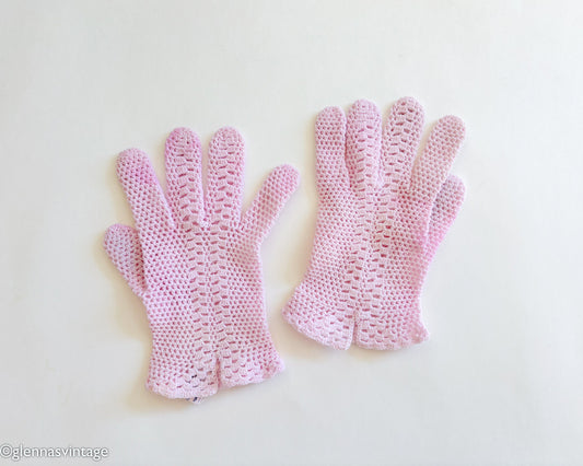 1950s Crochet Pink Gloves, Medium