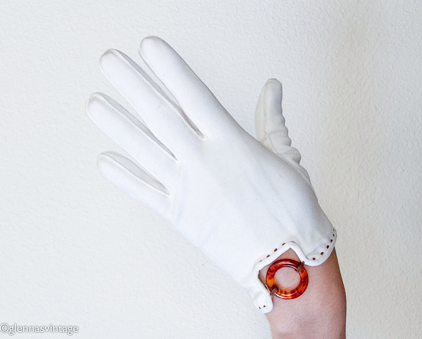 1950s Creme Cotton Gloves, Medium