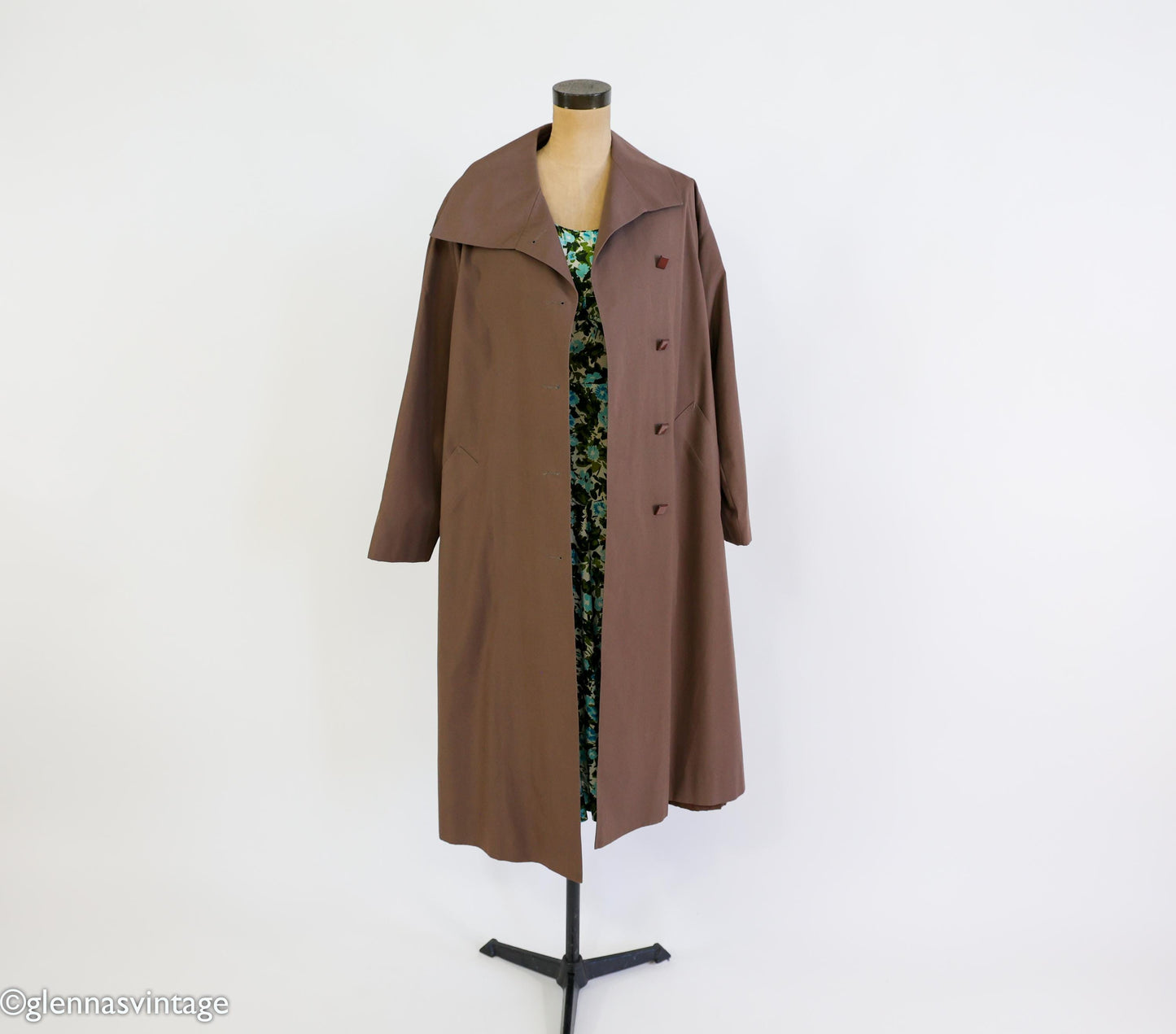 1970s Brown Trench Coat Raincoat, 44" Bust
