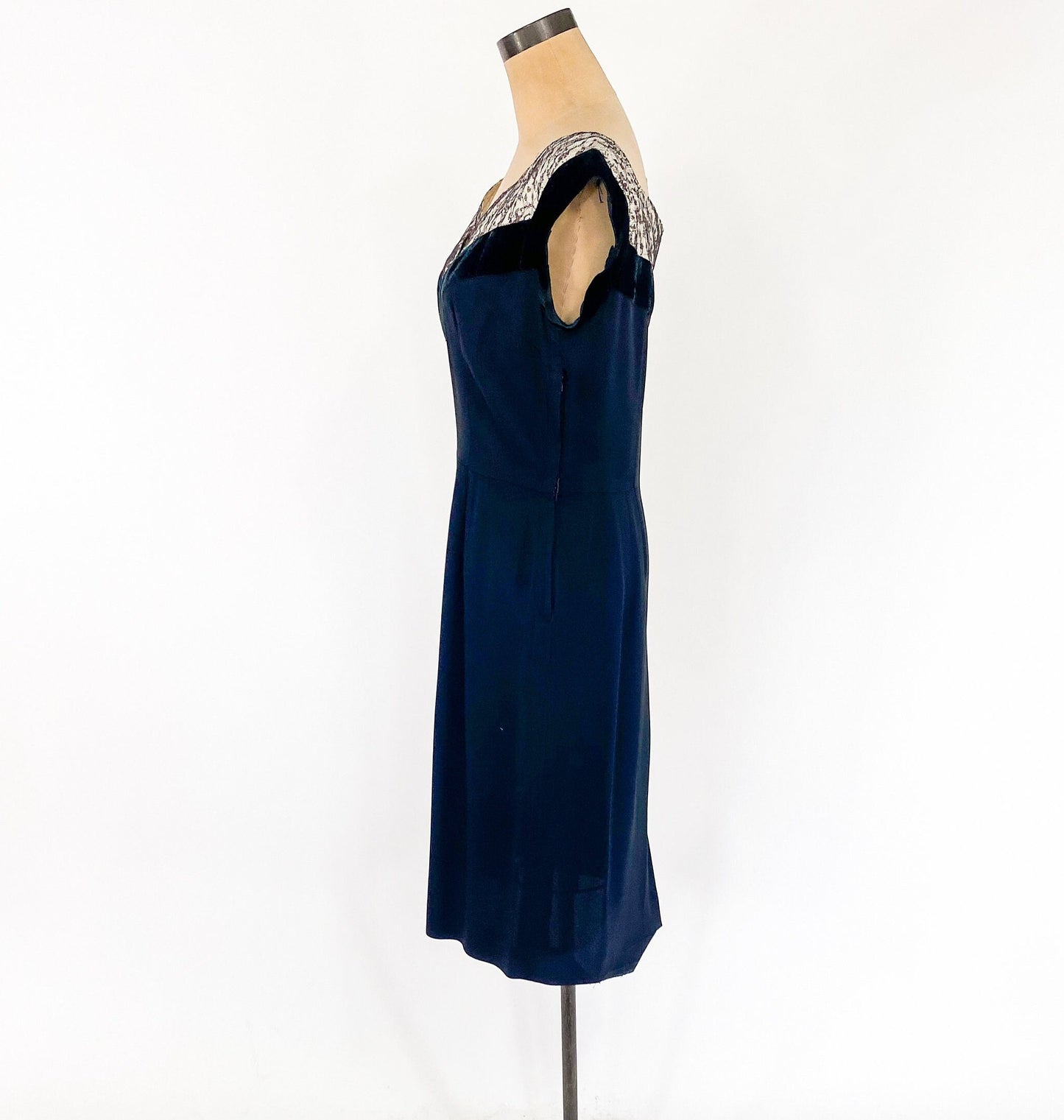 1940s Black Cocktail Dress | 40s Black Crepe & Lace Sheath Dress | Old Hollywood | Le Vine Original | Medium