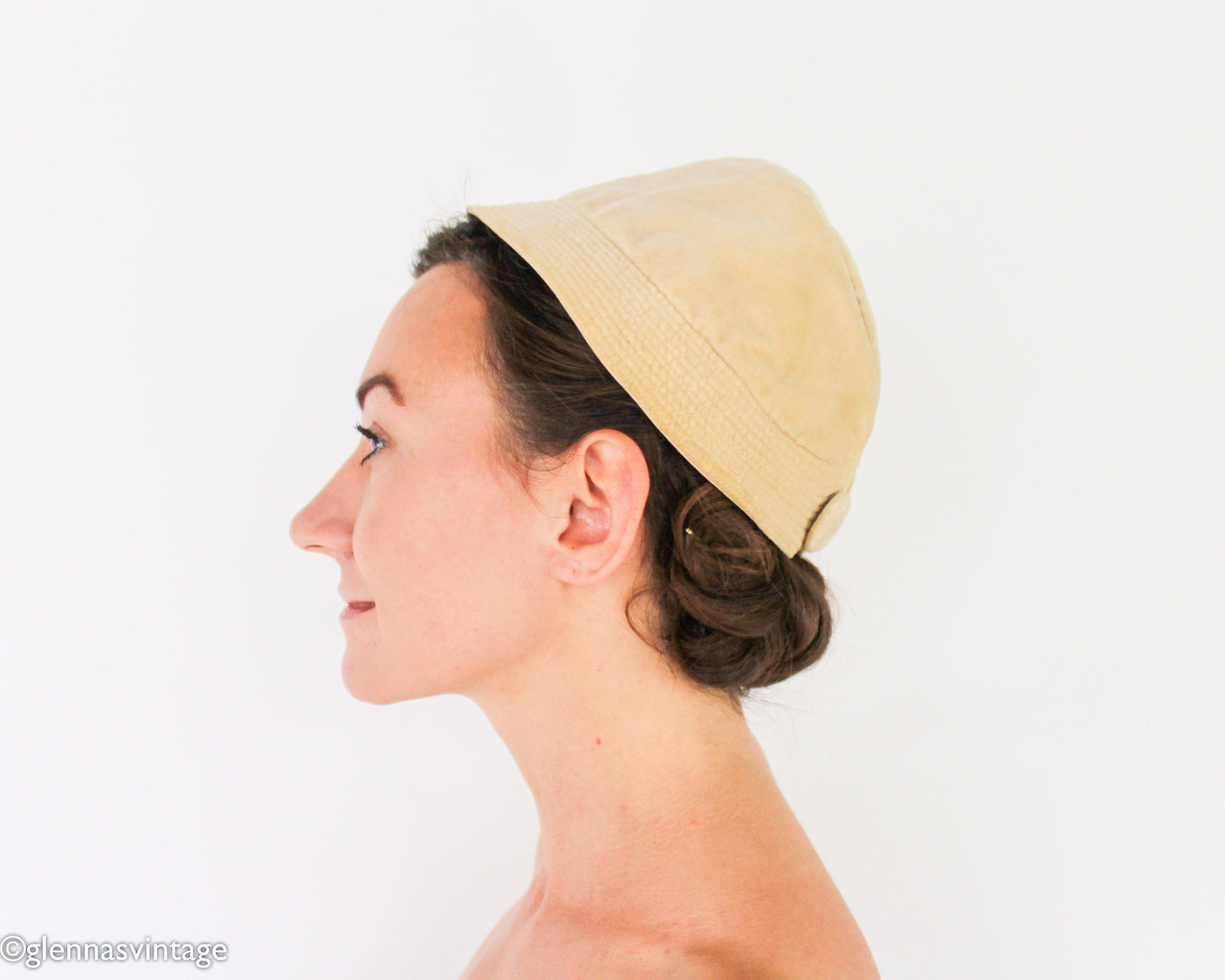 1940s Beige Velvet Hat Cap