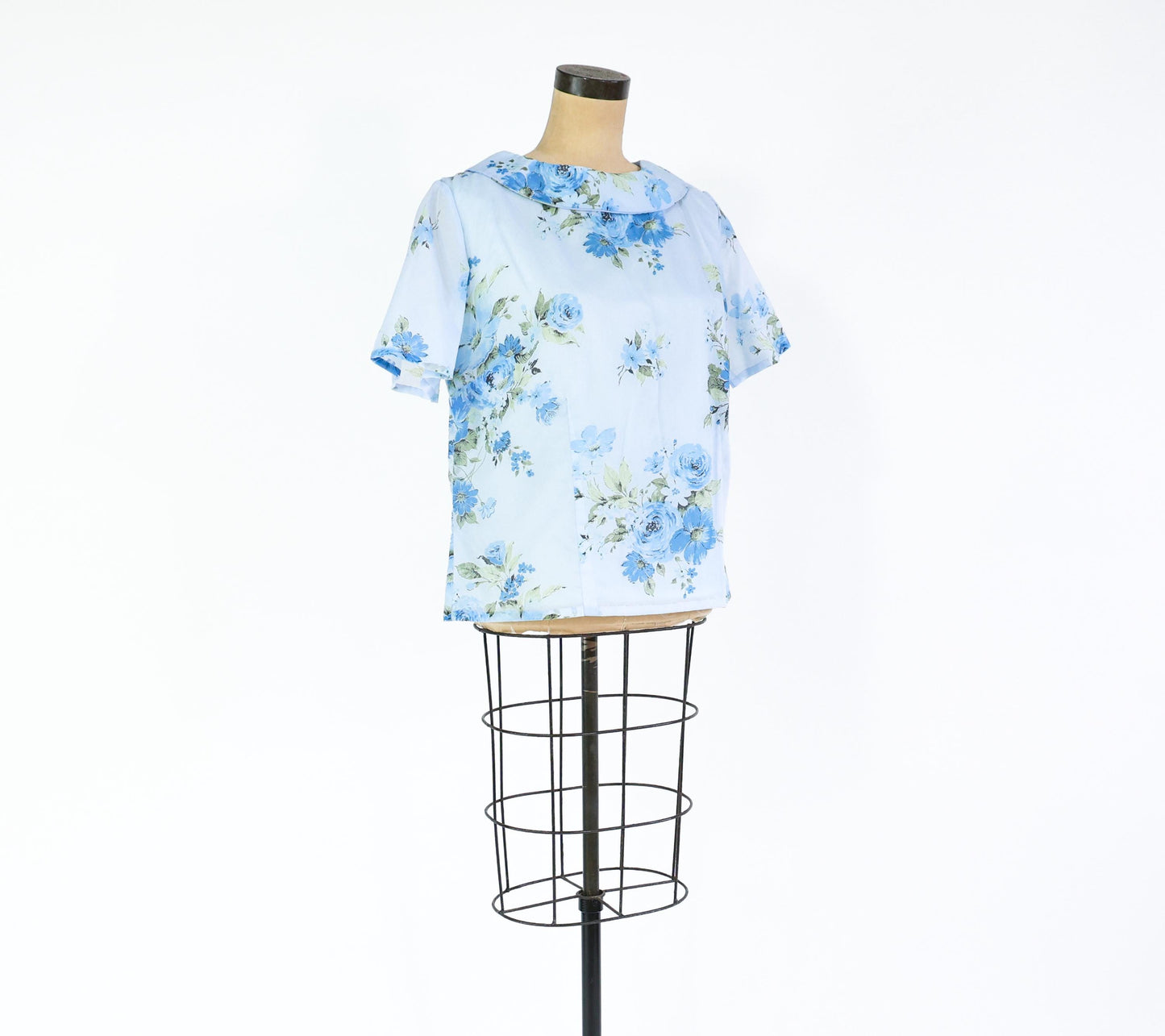 1960s Blue Floral Print Top, Extra Large, 42" Bust