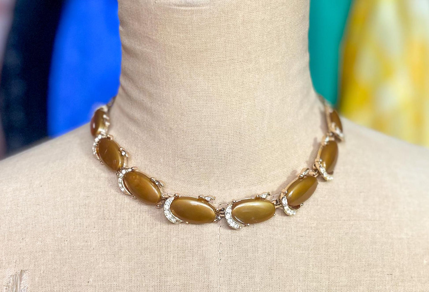 1960s Brown Plastic & Rhinestone Necklace | 60s Brown Lucite Necklace