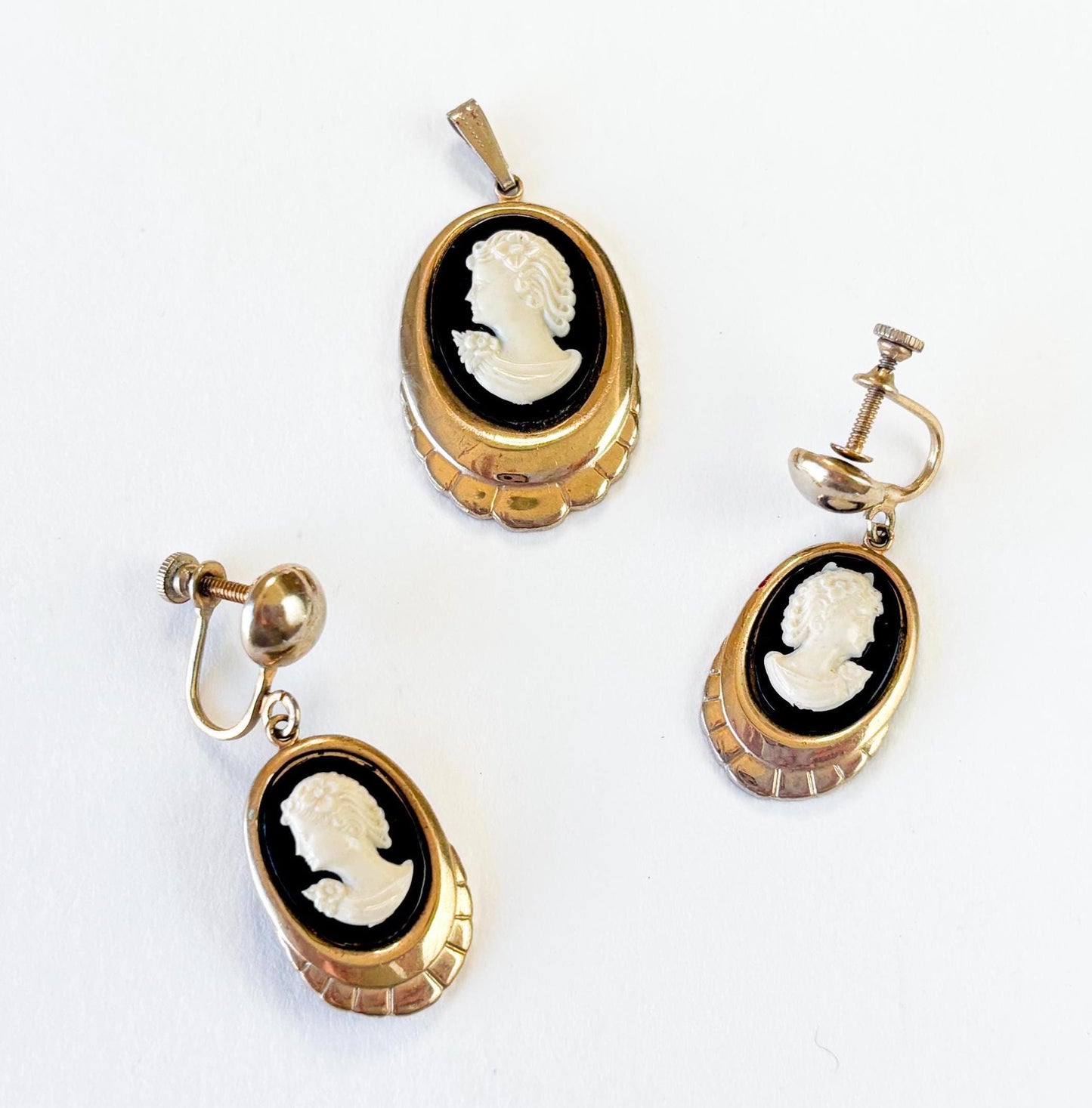1950s Black & White Lucite Cameo Jewelry Set with Pendant & Earrings