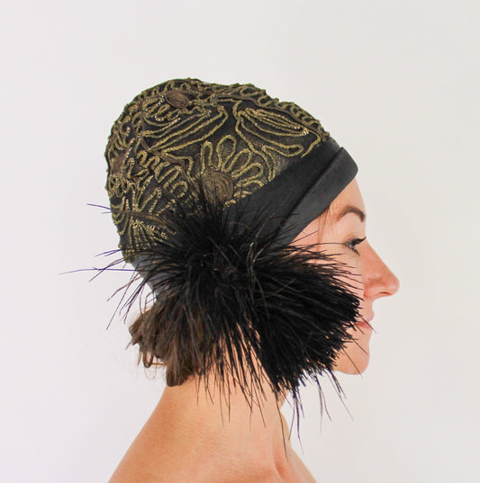 1920s Black Silk Flapper Cloche Hat with Ostrich Feather