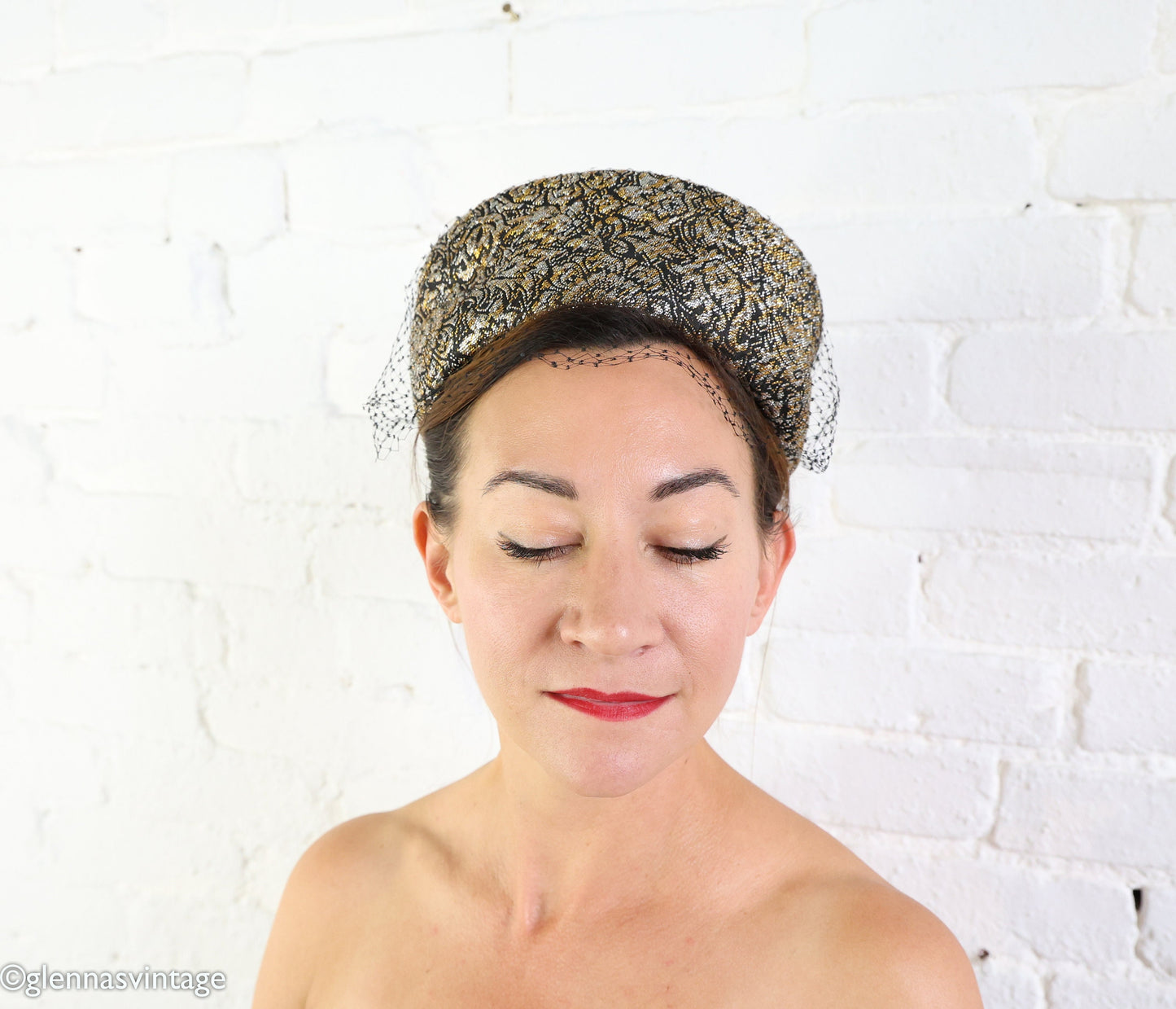 1960s Black & Gold Metallic Pillbox Hat