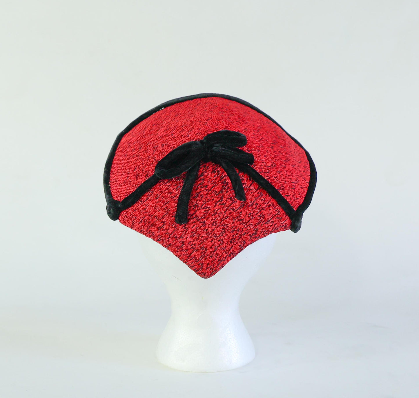 1940s Vintage Red Knit Fascinator, Red Saucer Hat with Black Velvet Tie
