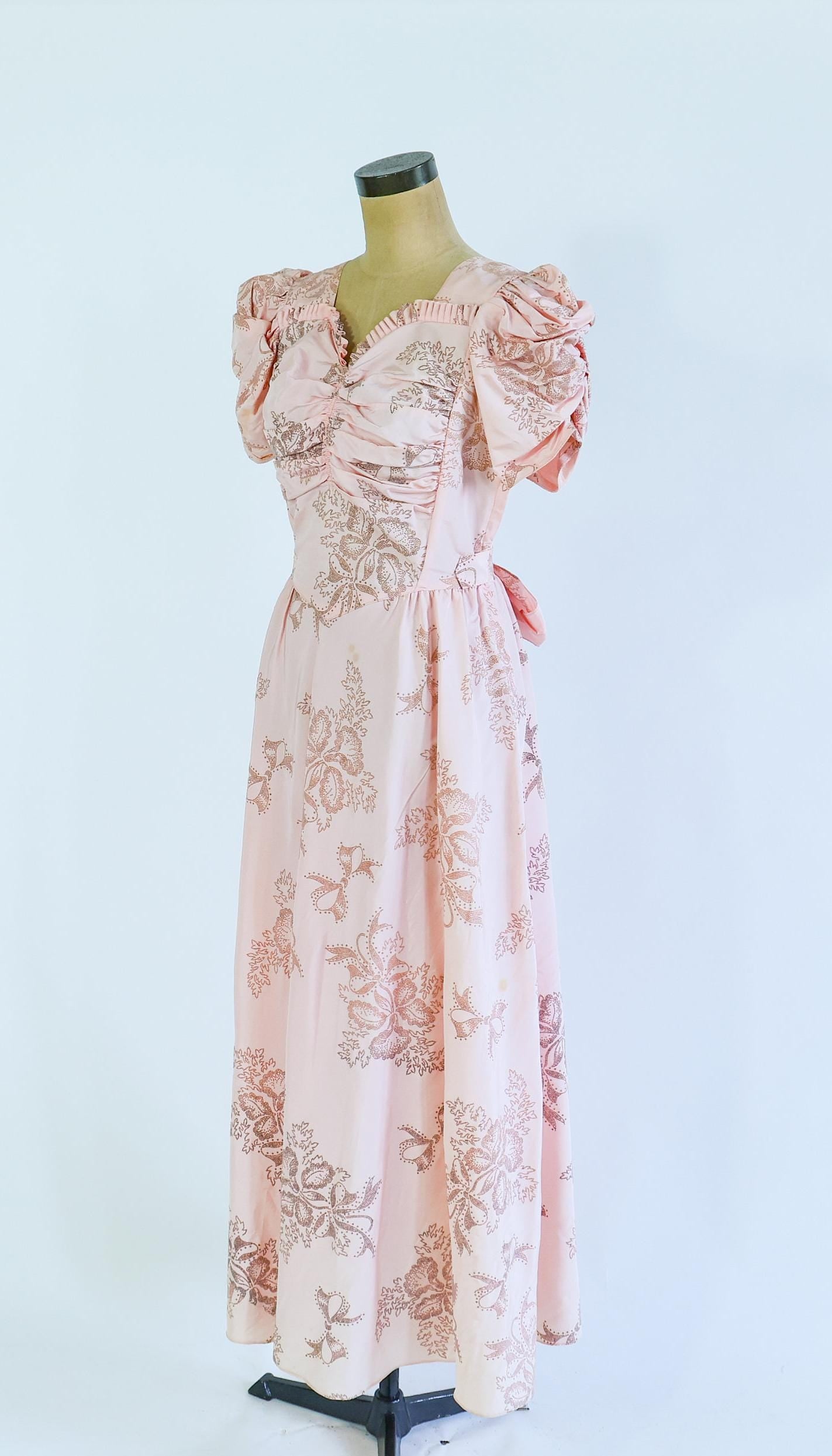 1940s Peach Floral Evening Gown, Medium