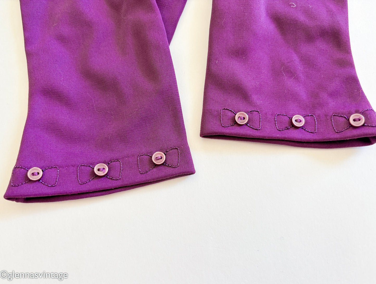 1960s Magenta Purple Vintage Gloves