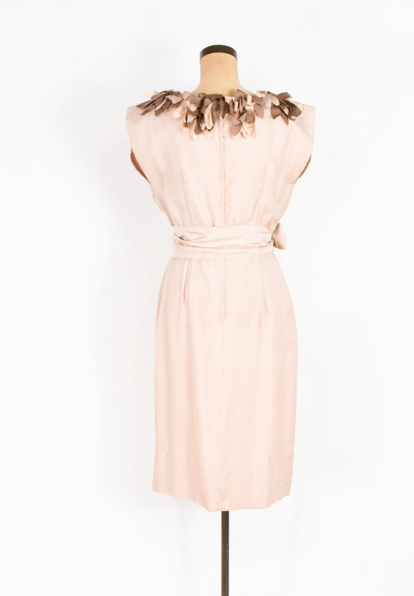1950s Flutter Collar Creme Silk Sheath Dress, Medium