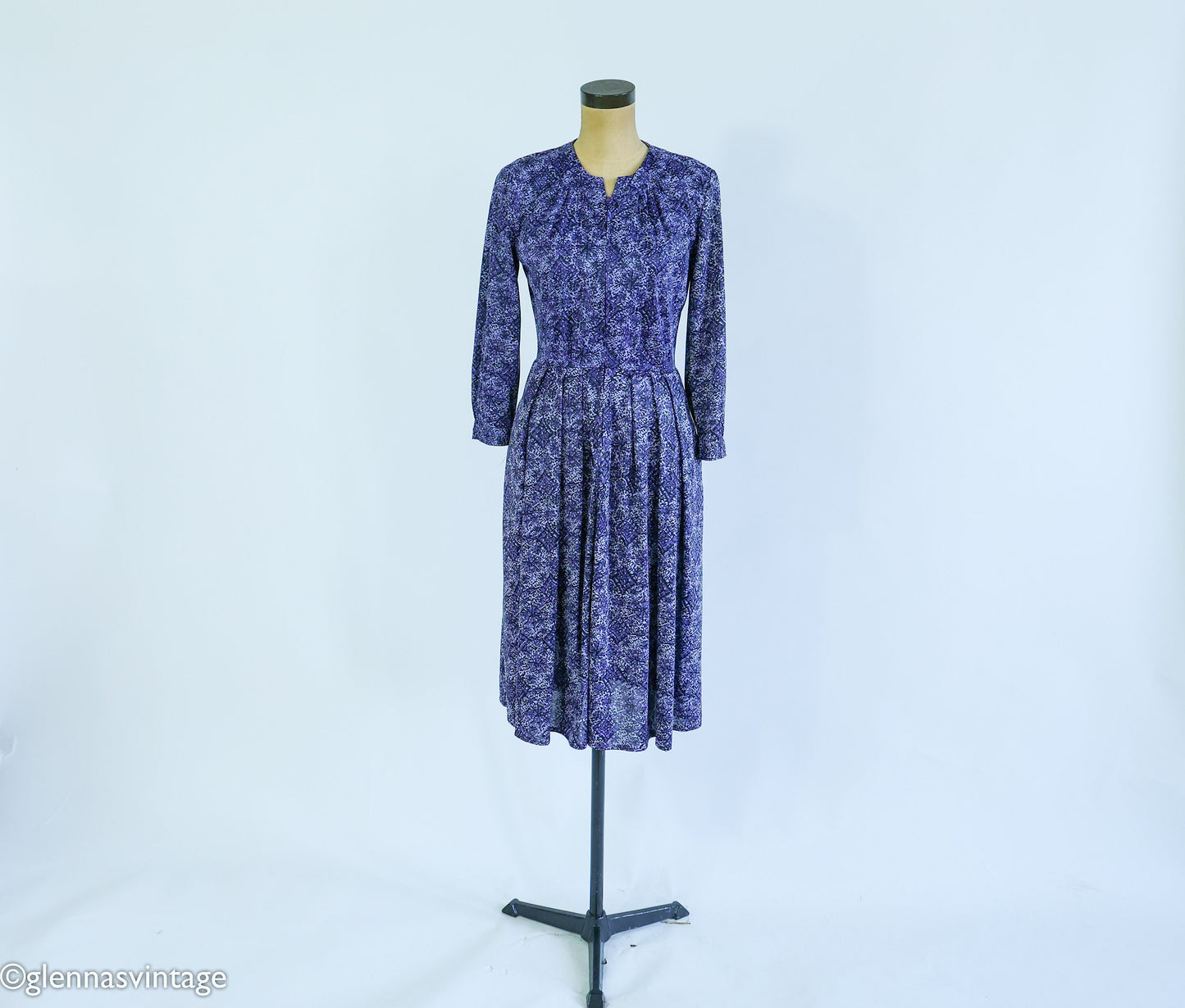 1950s Purple Floral Print Dress, Medium