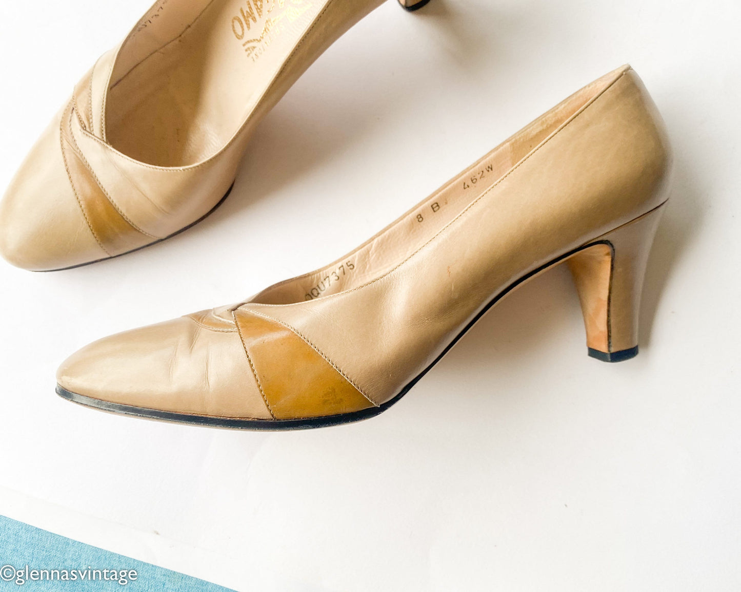 Ferragamo | 1980s Tan & Beige Leather Heels | 80s Tan Leather Pumps | Ferragamo | US 8 EU38-39 UK 6