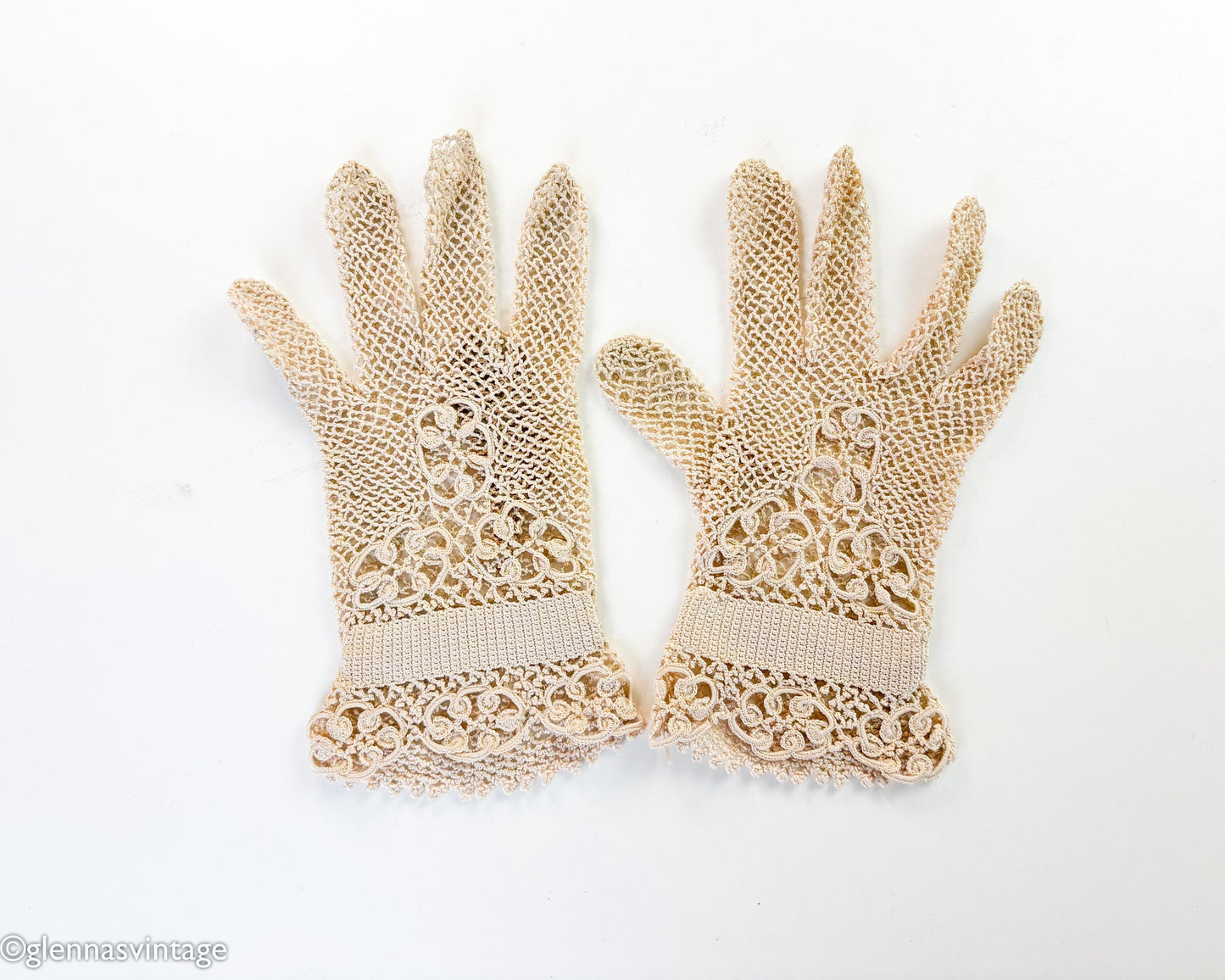 1940s Beige Crochet Lace Gloves