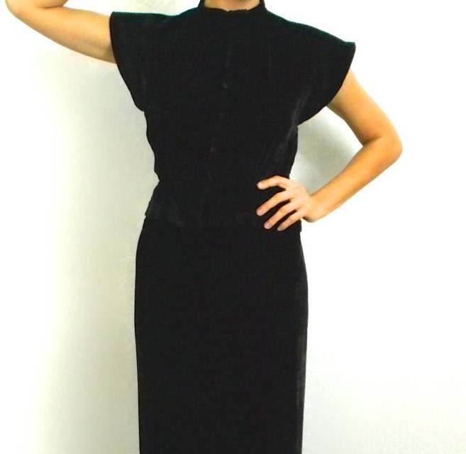 1930s Black Silk Velvet Gown with Deco Corded Shoulder Dress, Small