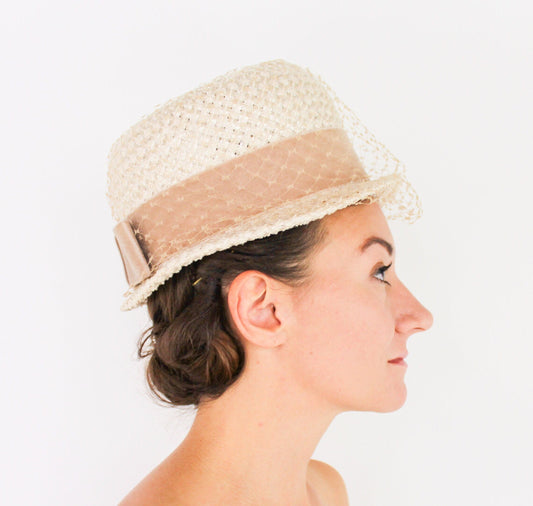 1960s Beige Raffia Woven Hat