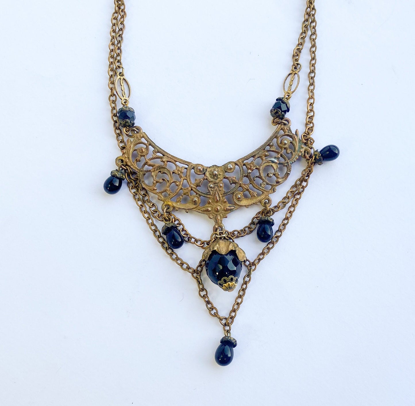 1940s Gold Filigree Brass Necklace | 40s Gold Filigree & Black Glass Pendant Necklace