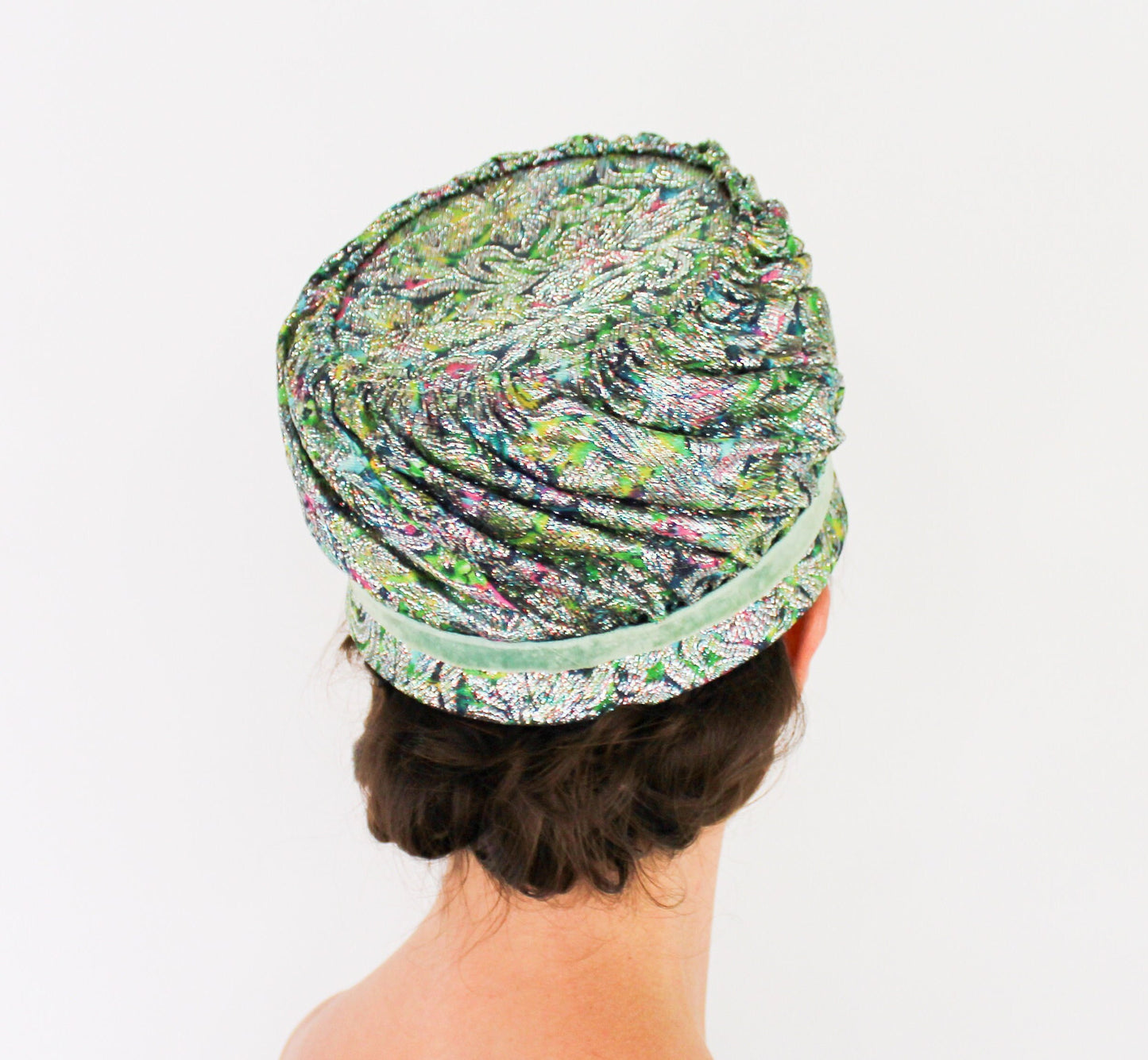 1960s Green Paisley Pillbox Hat | Metallic High Crown Turban