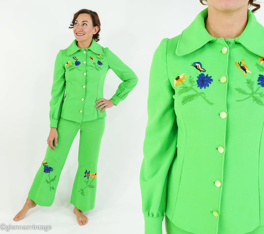 1970s Bright Green Polyester Pantsuit, Top & Pants Set, Small