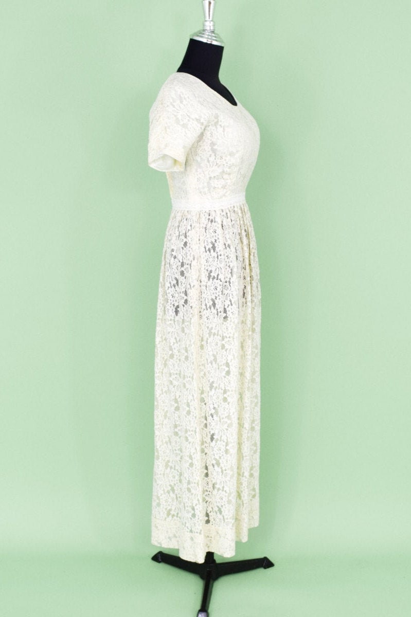 1960s Ivory Lace Long Wedding Dress