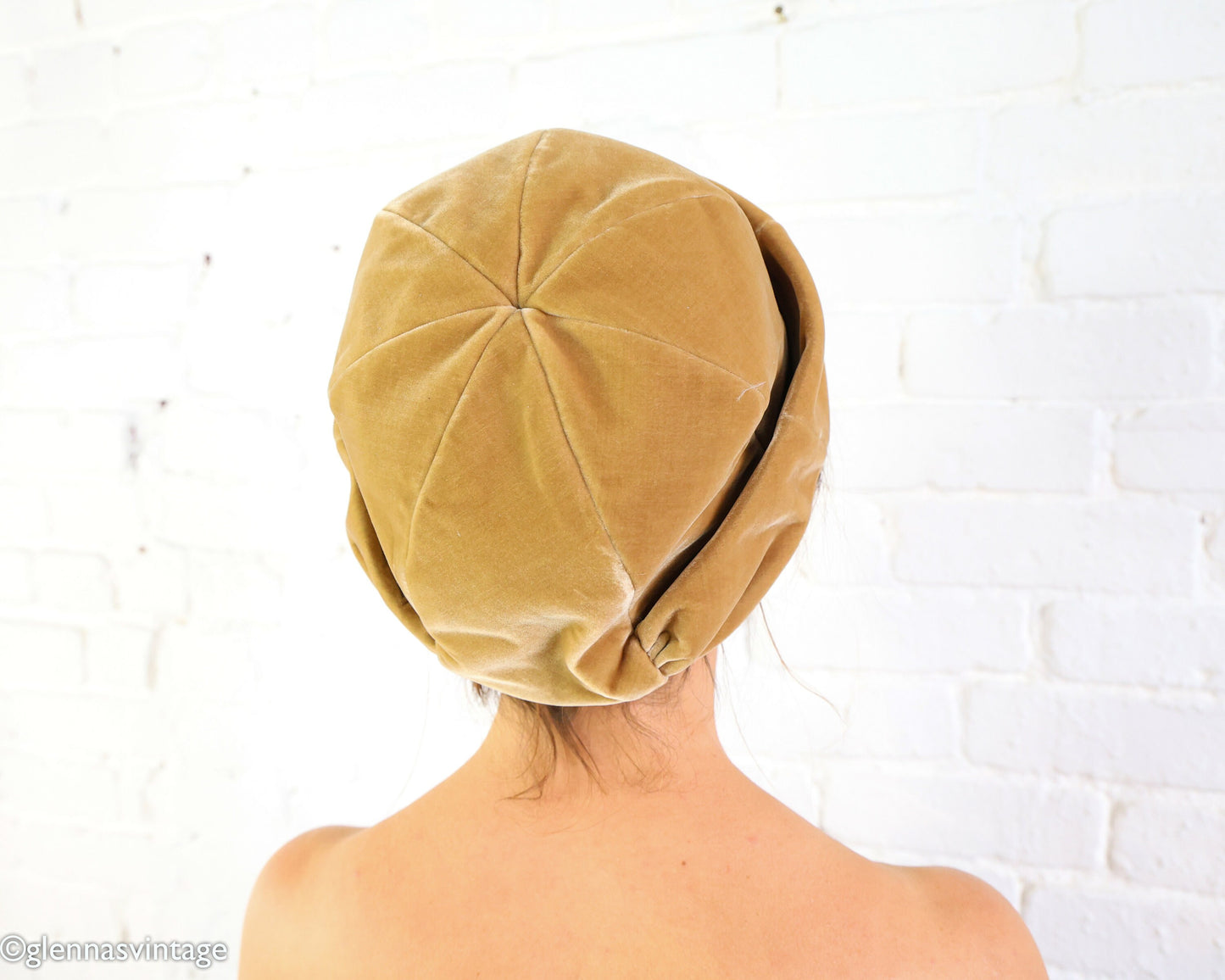 1960s Beige Velvet Hat |