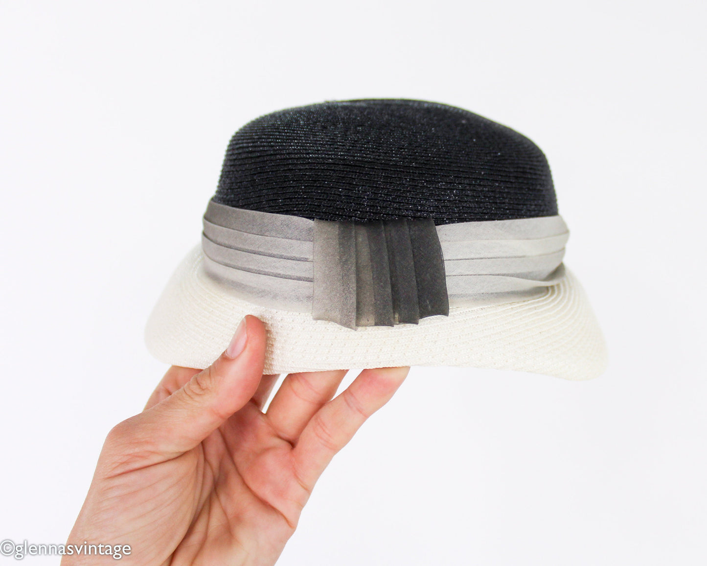 1950s Black & White Ombre Hat | 50s White Black Raffia Hat
