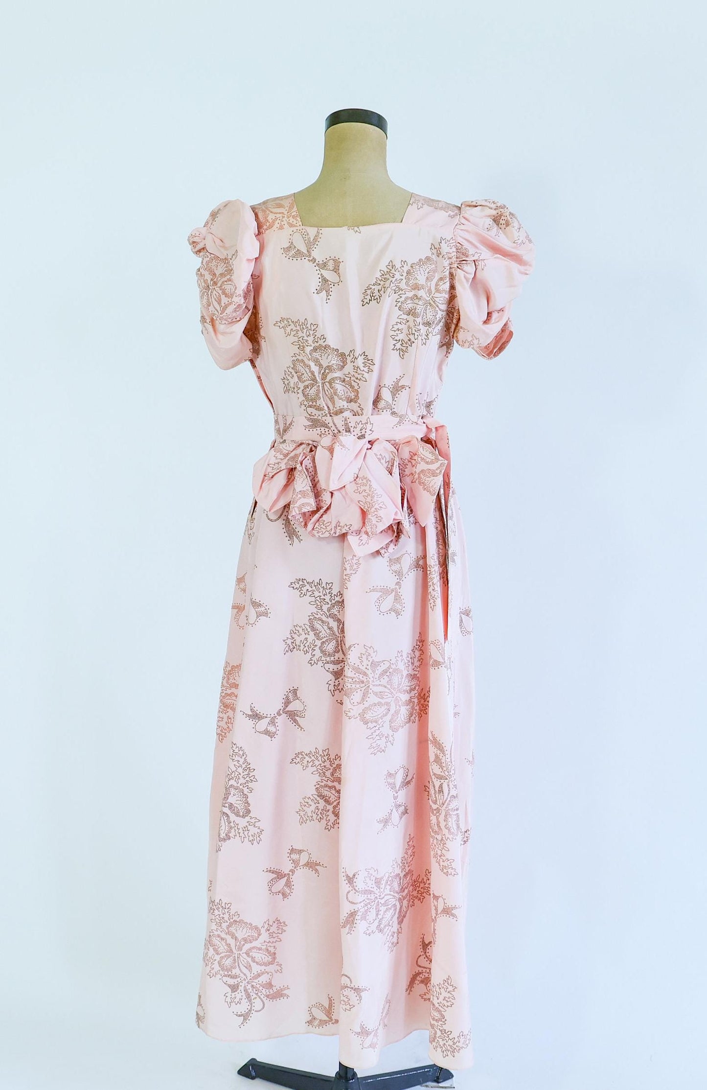 1940s Peach Floral Evening Gown, Medium