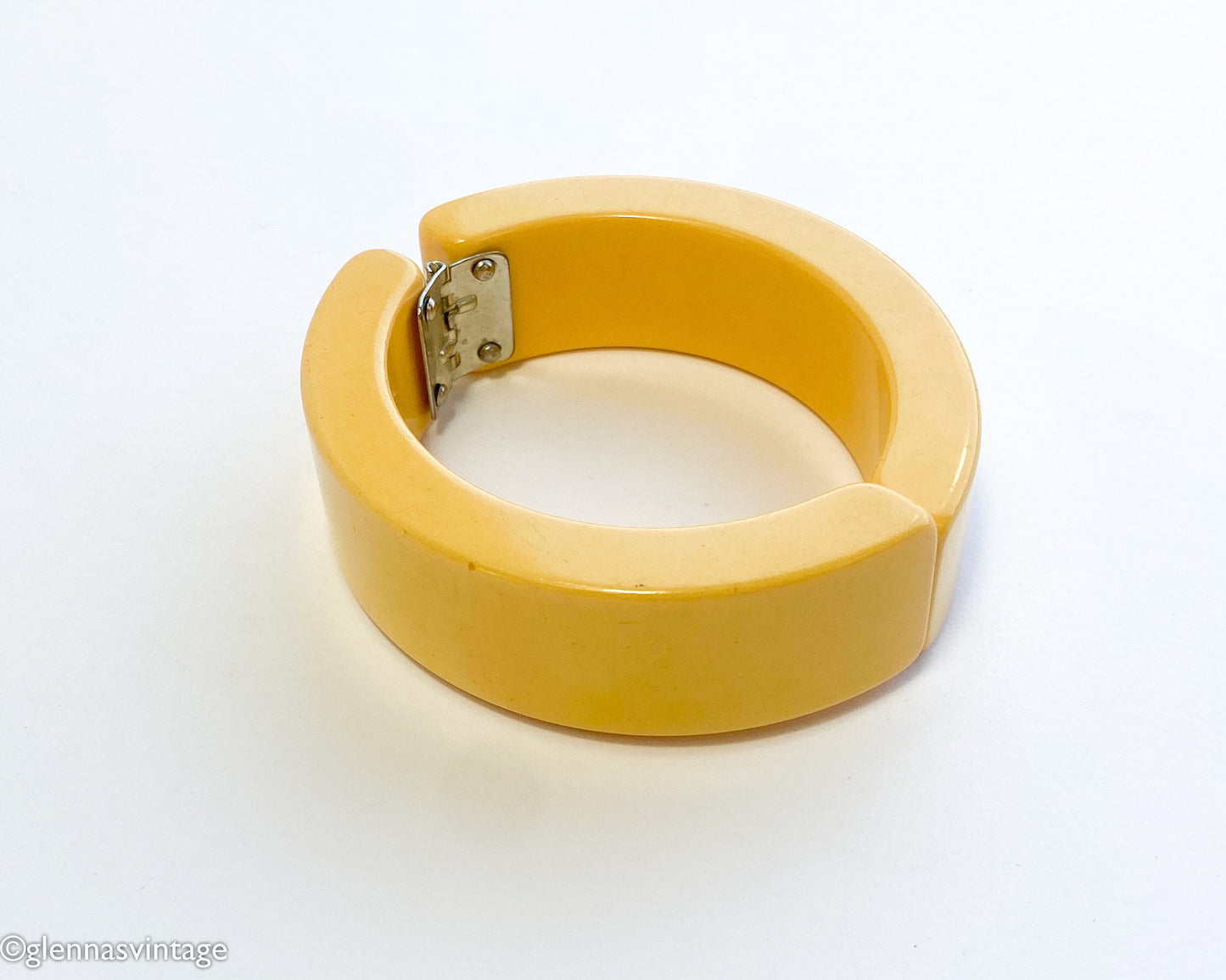 1930s Butterscotch Bakelite Bracelet | Yellow Bakelite Hinge Clamper