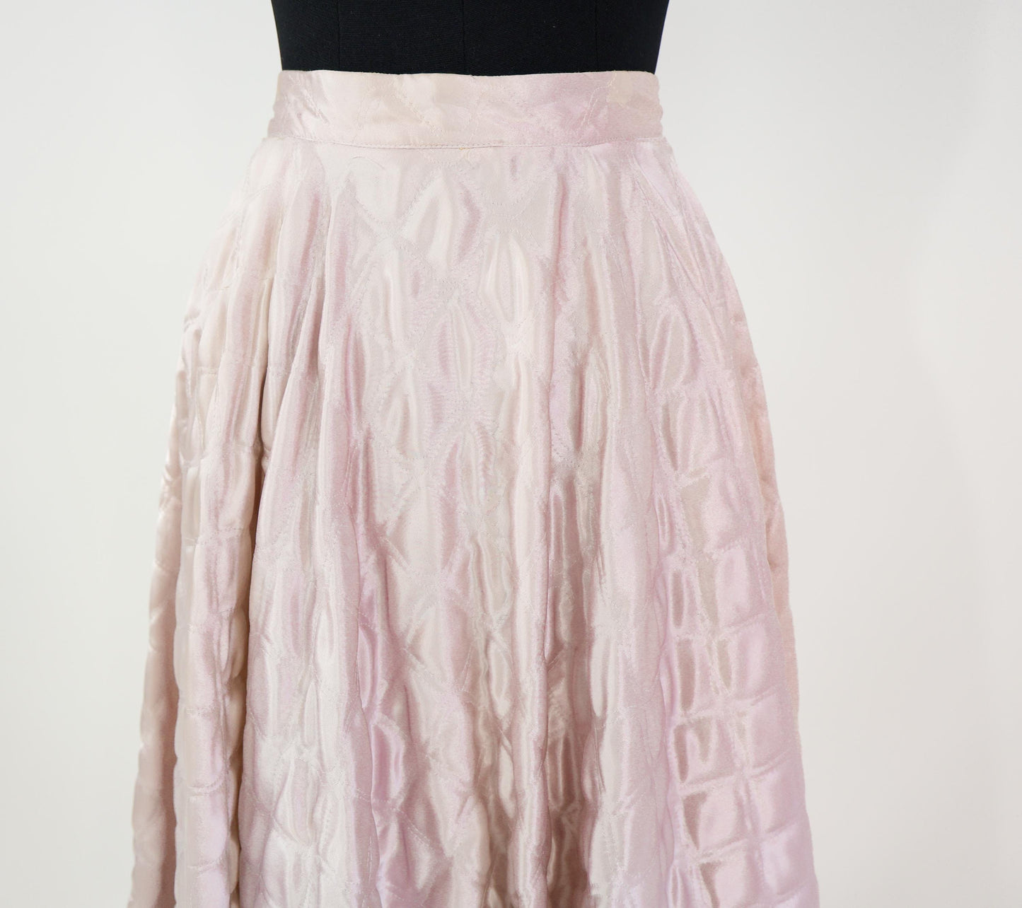 1950s Pale Pink Quilted Circle Skirt, Small