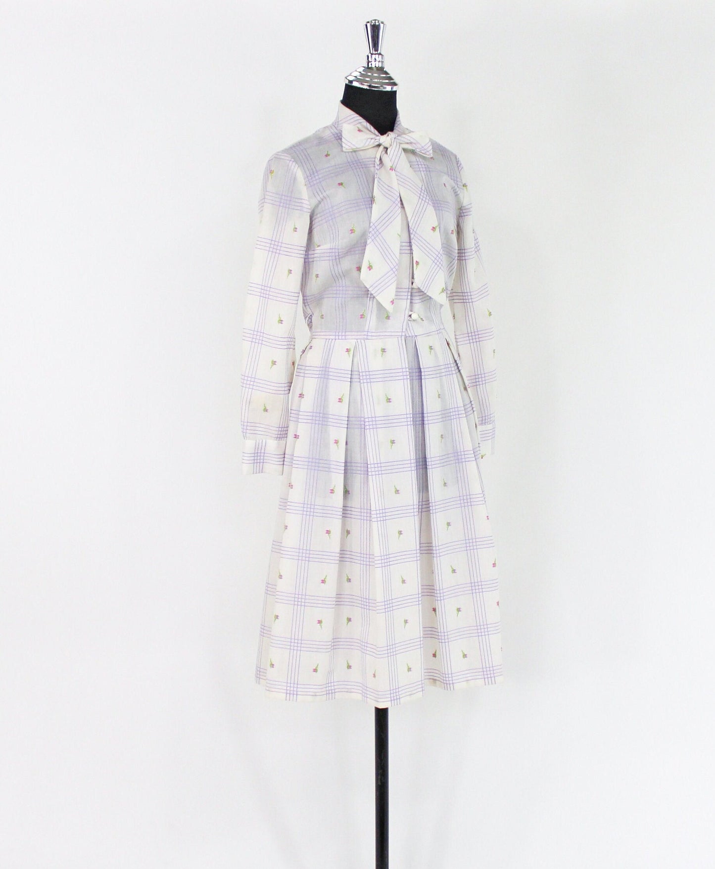 1950s White & Lavender Plaid Shirtwaist, Medium