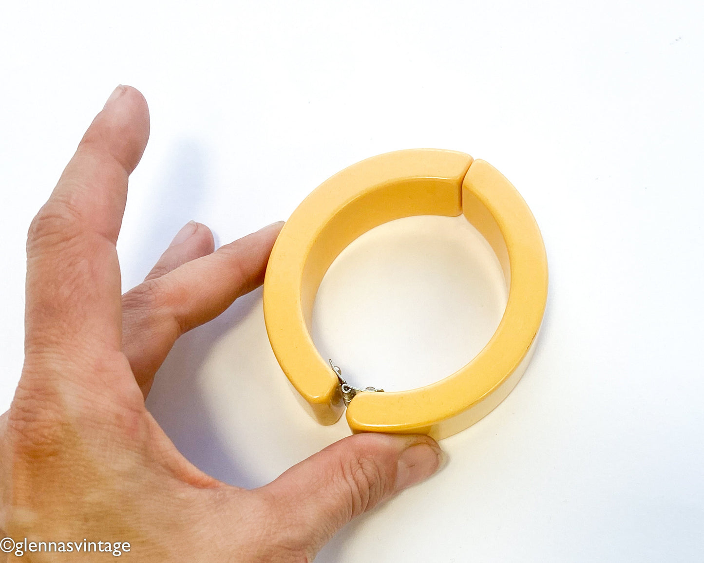 1930s Butterscotch Bakelite Bracelet | Yellow Bakelite Hinge Clamper