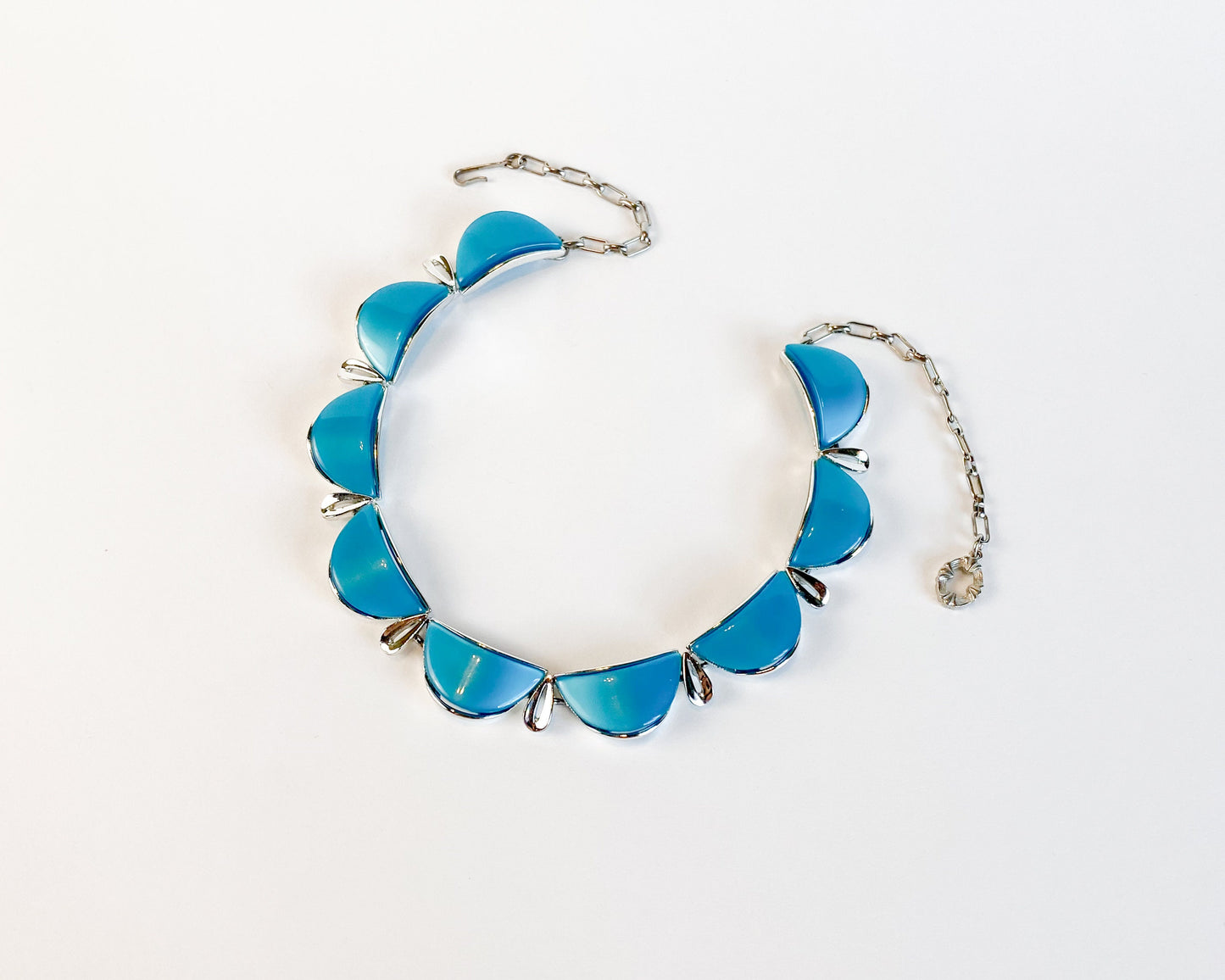 1960s Blue Lucite Necklace | 60s Blue Plastic Necklace | STAR