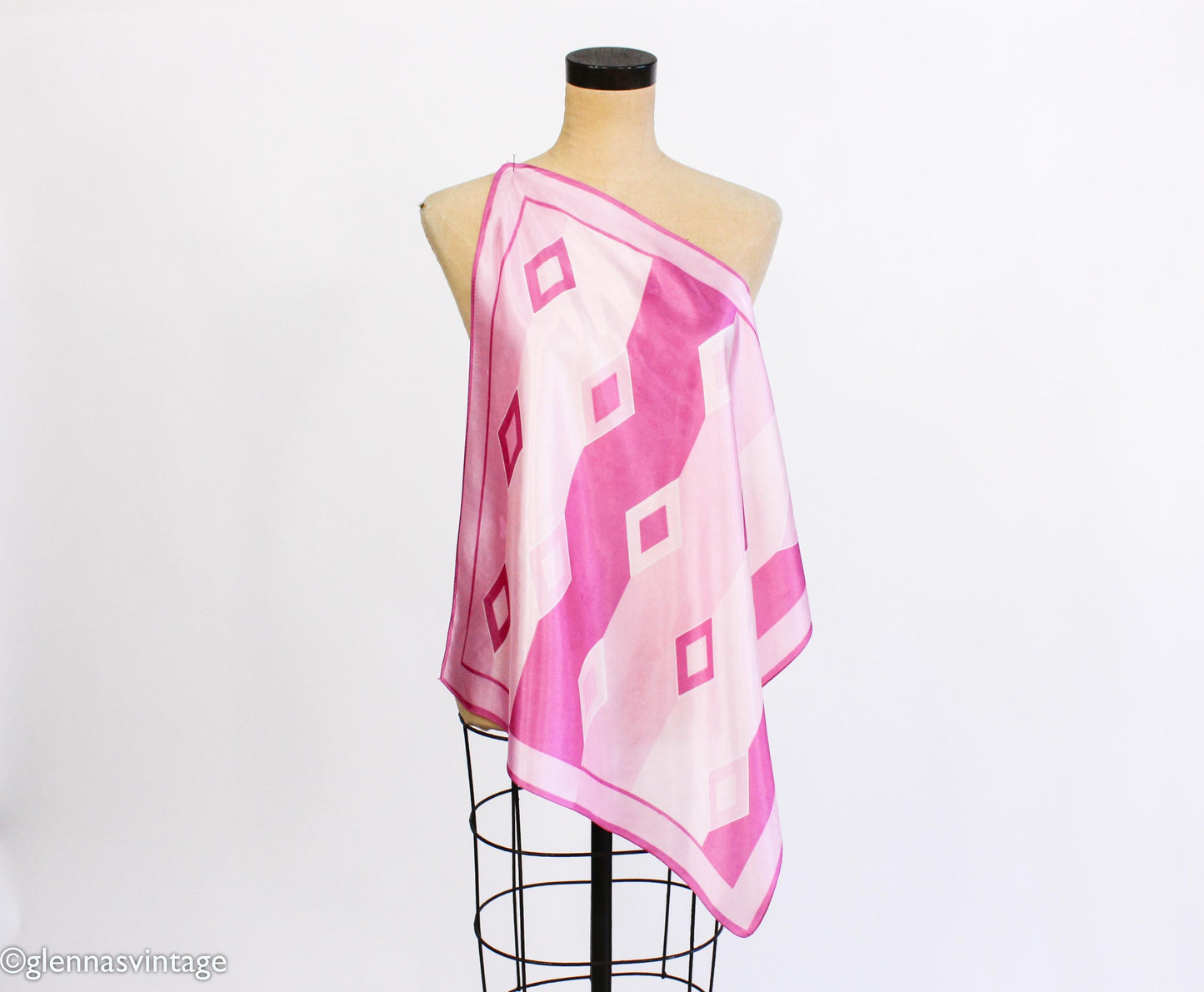 1960s Pink Diamond Op Art Print Scarf
