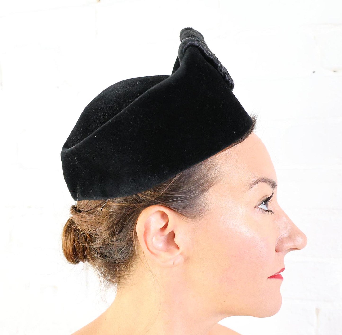 1940s Black Wool Velour Peaked Hat | Persian Lamb Detail