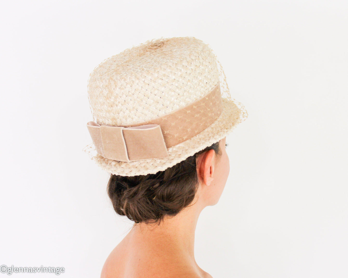 1960s Beige Raffia Woven Hat