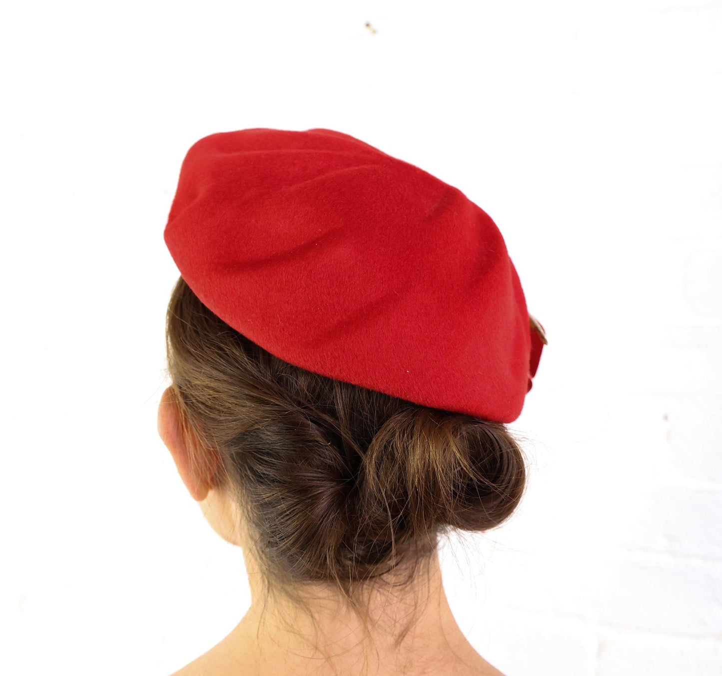 1950s Red Wool Beret with Bow Detail