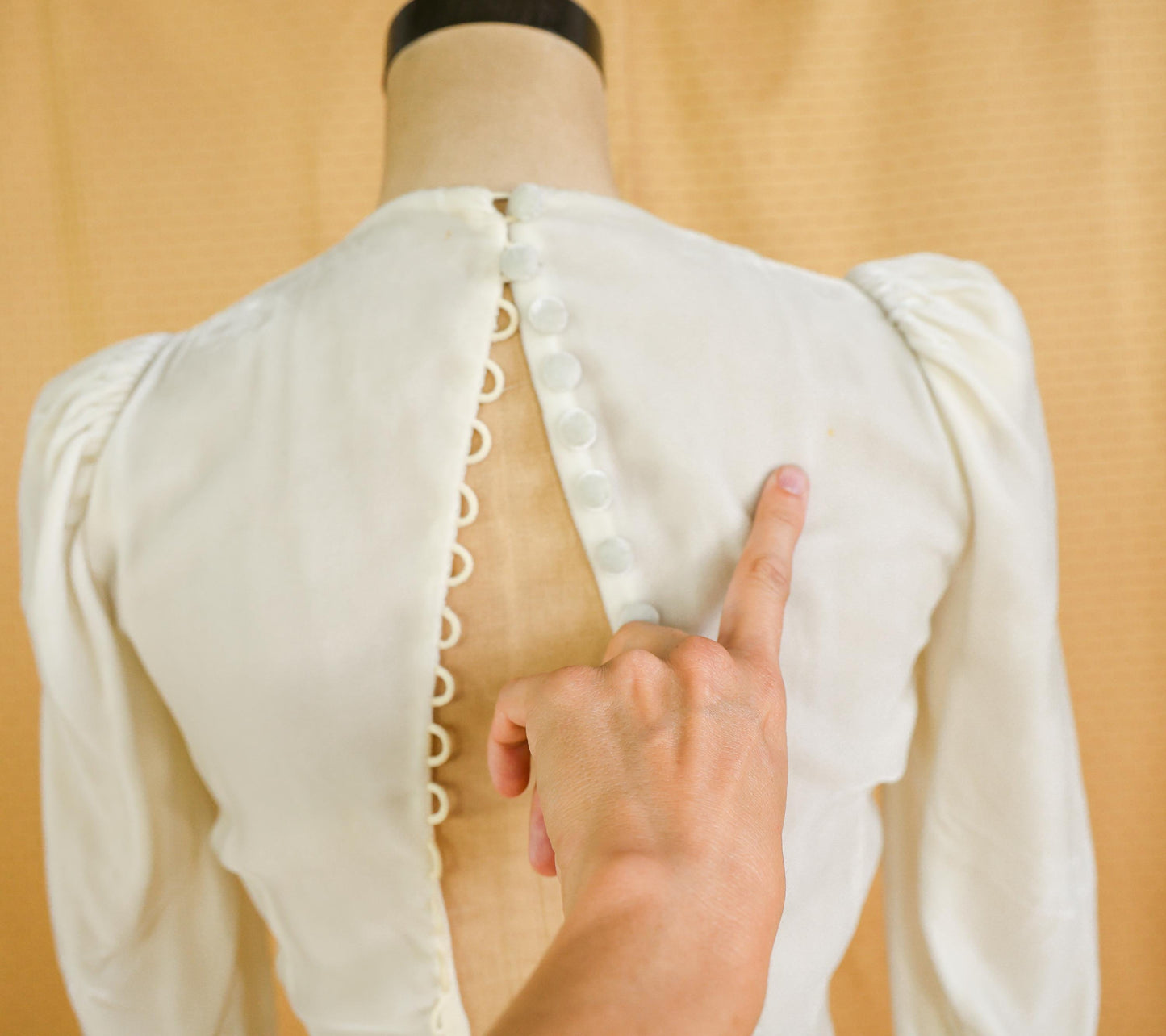 1930s Ivory Velvet Wedding Dress with Long Train, Extra Small