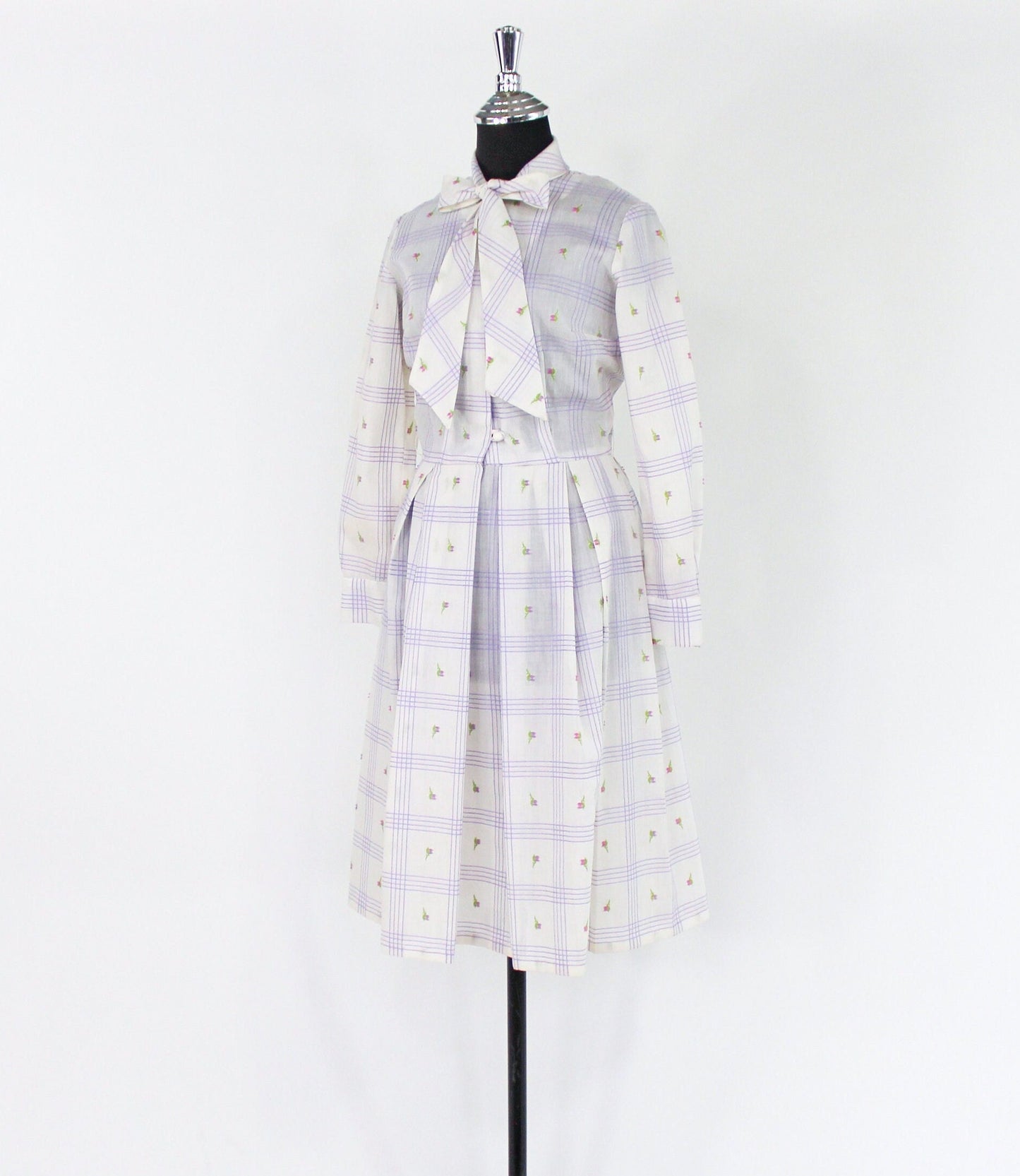 1950s White & Lavender Plaid Shirtwaist, Medium