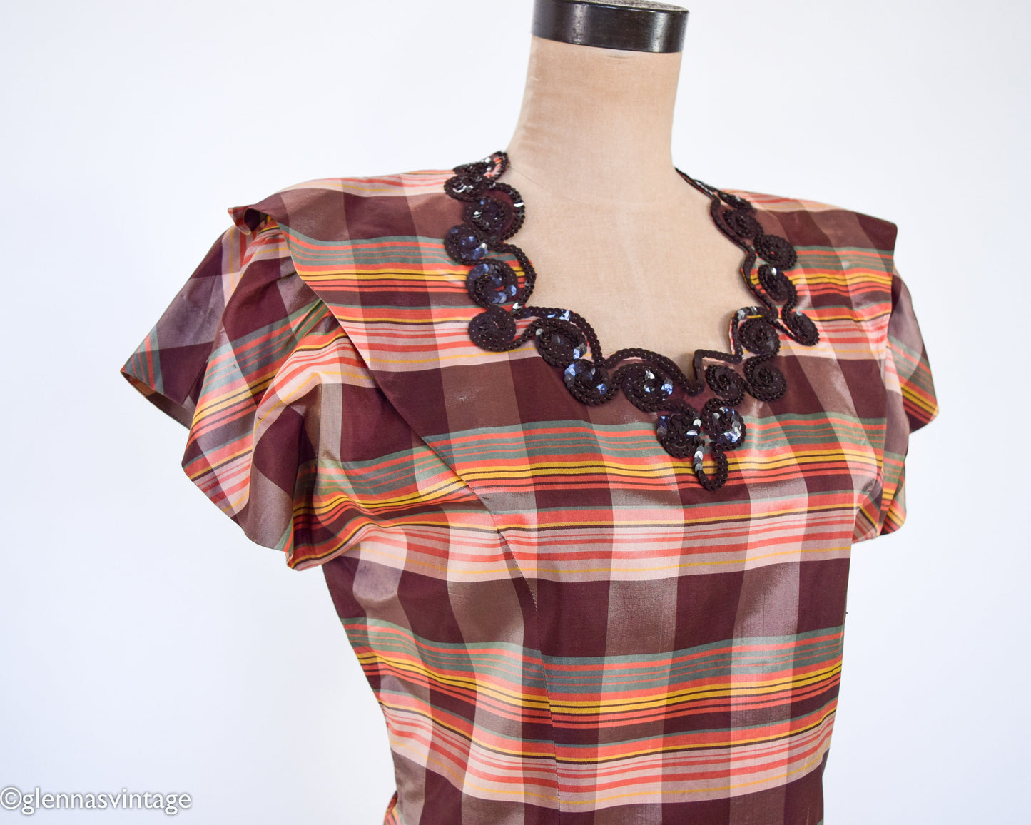 1940s Brown Plaid Taffeta Blouse | 90s Pink Petal Midi Lace & Brocade Skirt, Medium