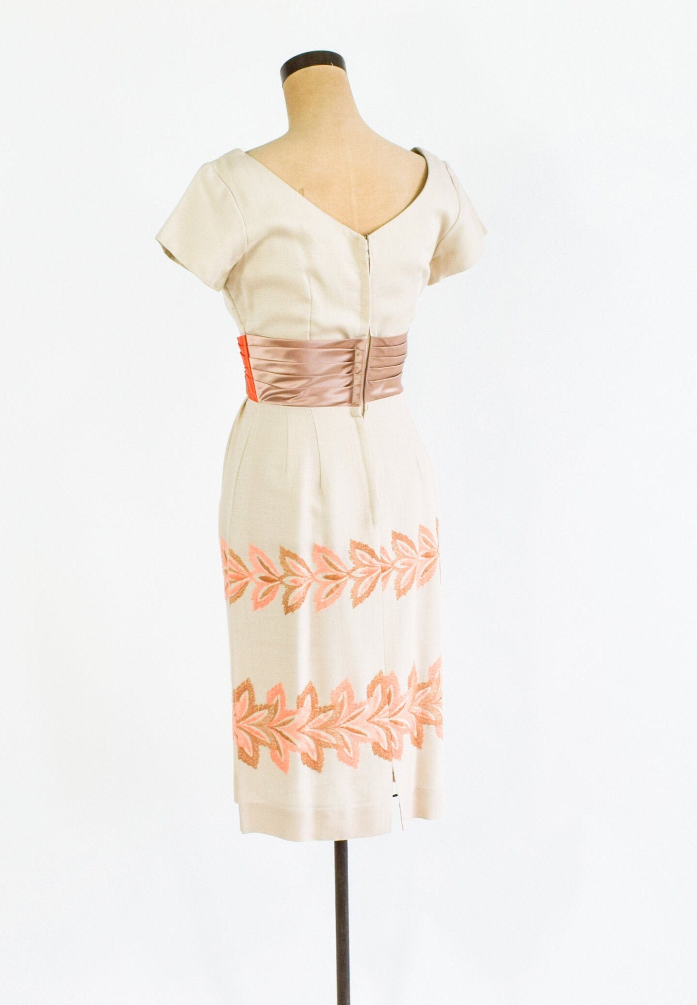 1950s Beige Floral Embroidered Dress | Taupe Sheath Dress, Small