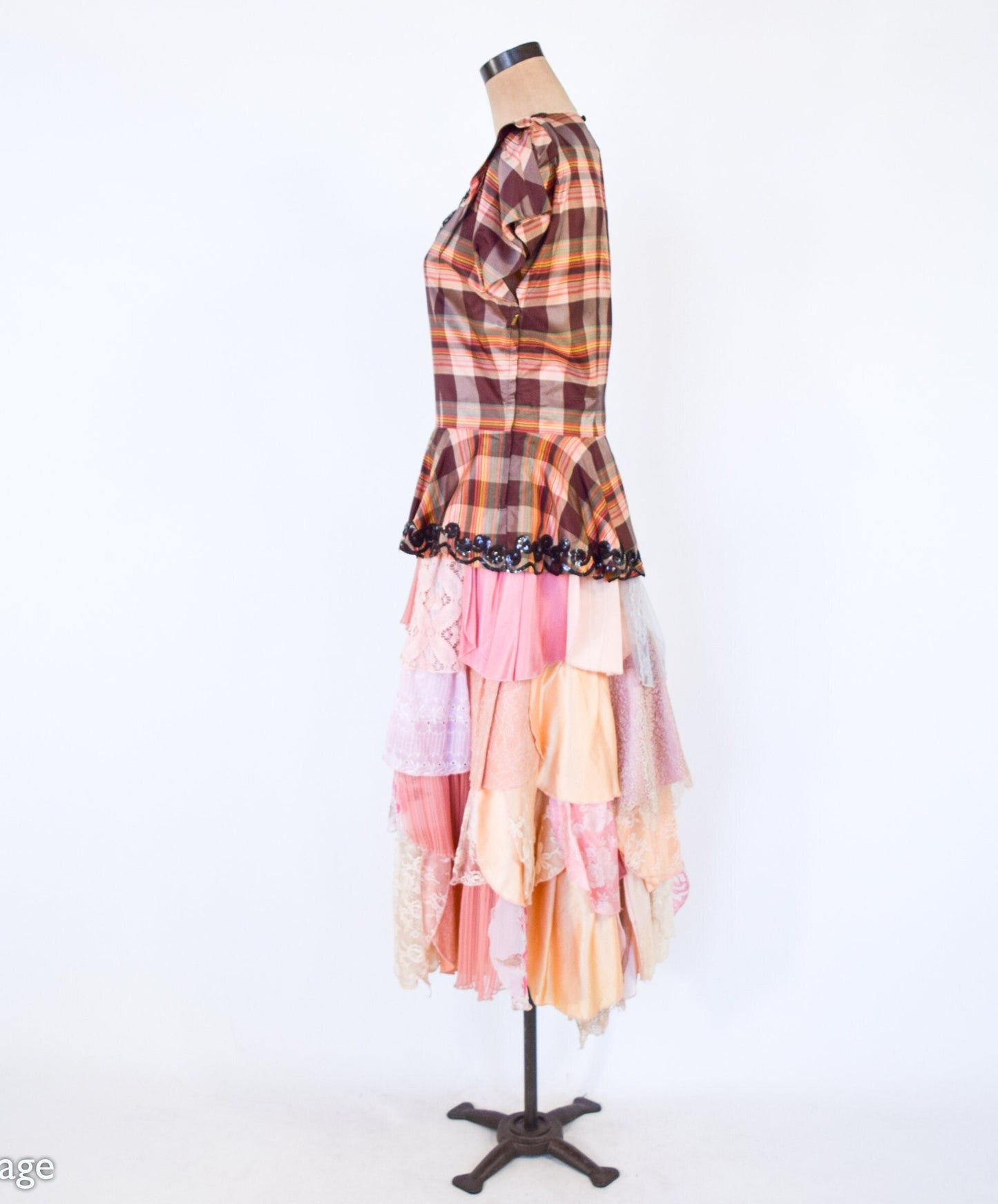 1940s Brown Plaid Taffeta Blouse | 90s Pink Petal Midi Lace & Brocade Skirt, Medium