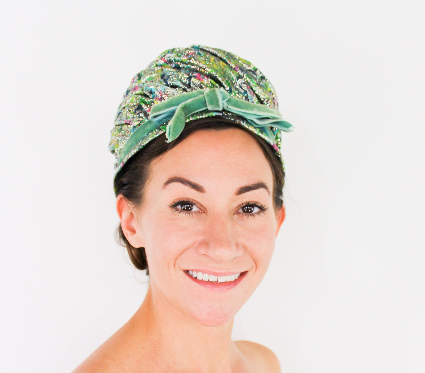 1960s Green Paisley Pillbox Hat | Metallic High Crown Turban