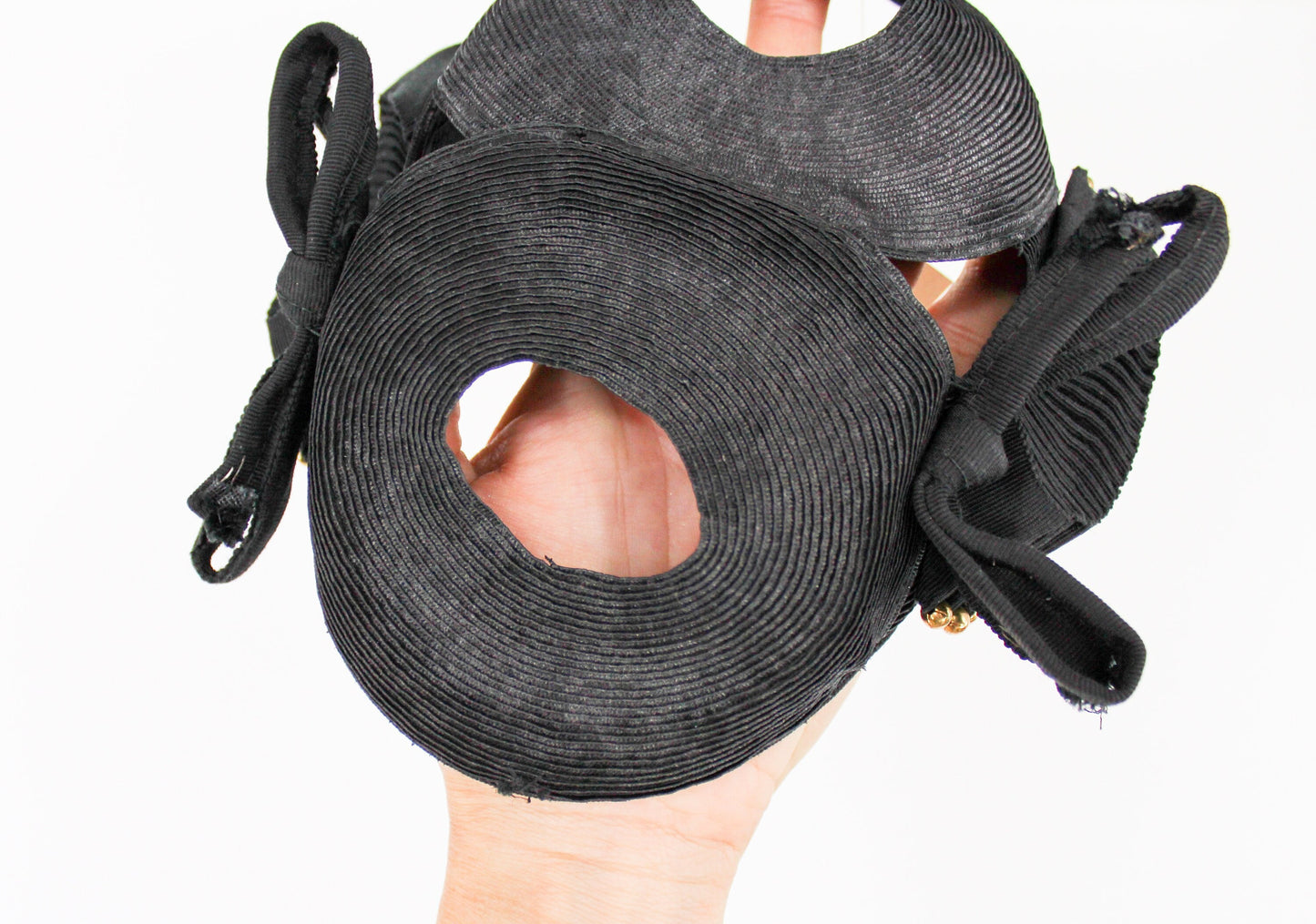 1940s Black Raffia Woven Fascinator Hat, Old Hollywood Style
