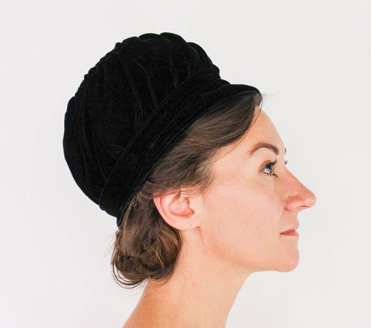 1960s Black Velvet Bubble Hat