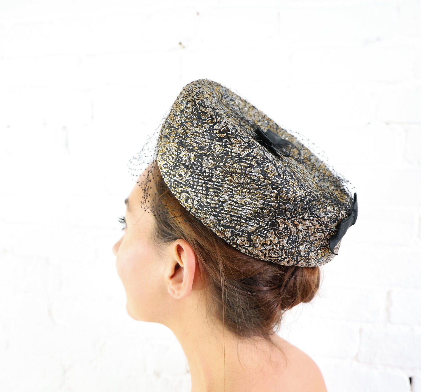 1960s Black & Gold Metallic Pillbox Hat